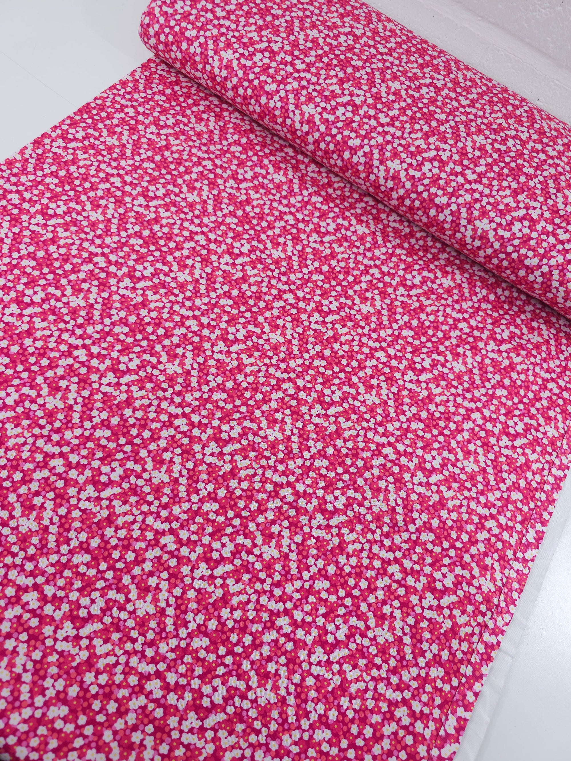 Pink Ditsy Puff Daisy Floral 100% Cotton