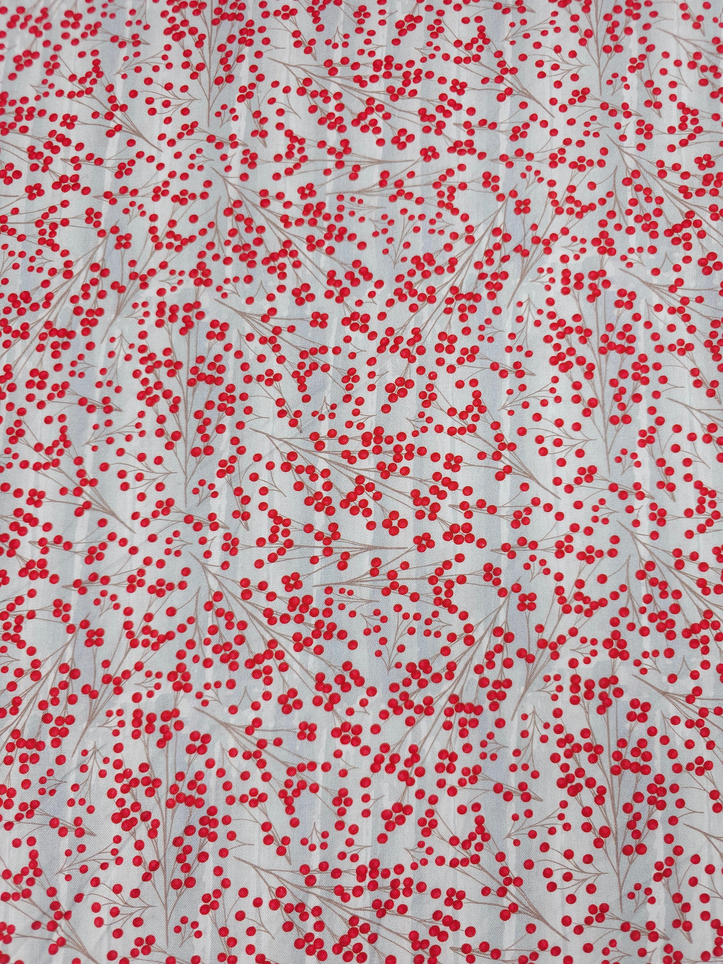 Winter Frost Cranberries 100% Cotton