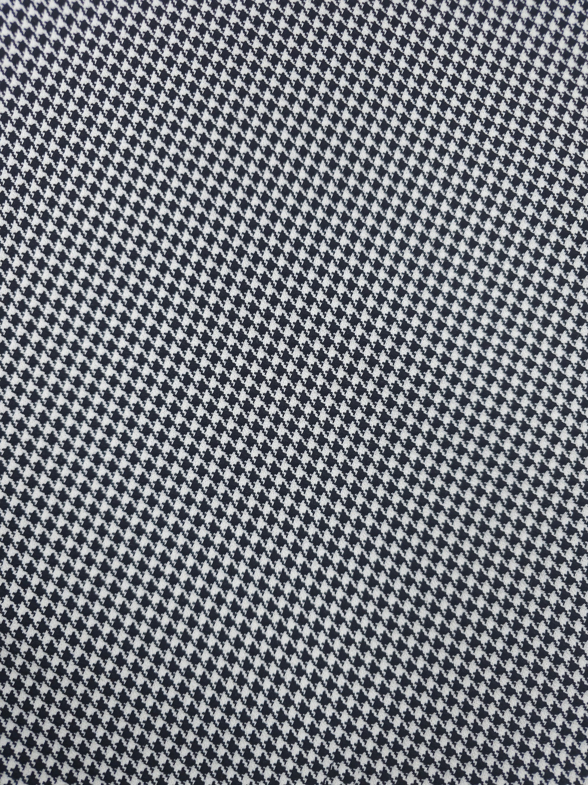 Black/White Mini Dogtooth Boucle