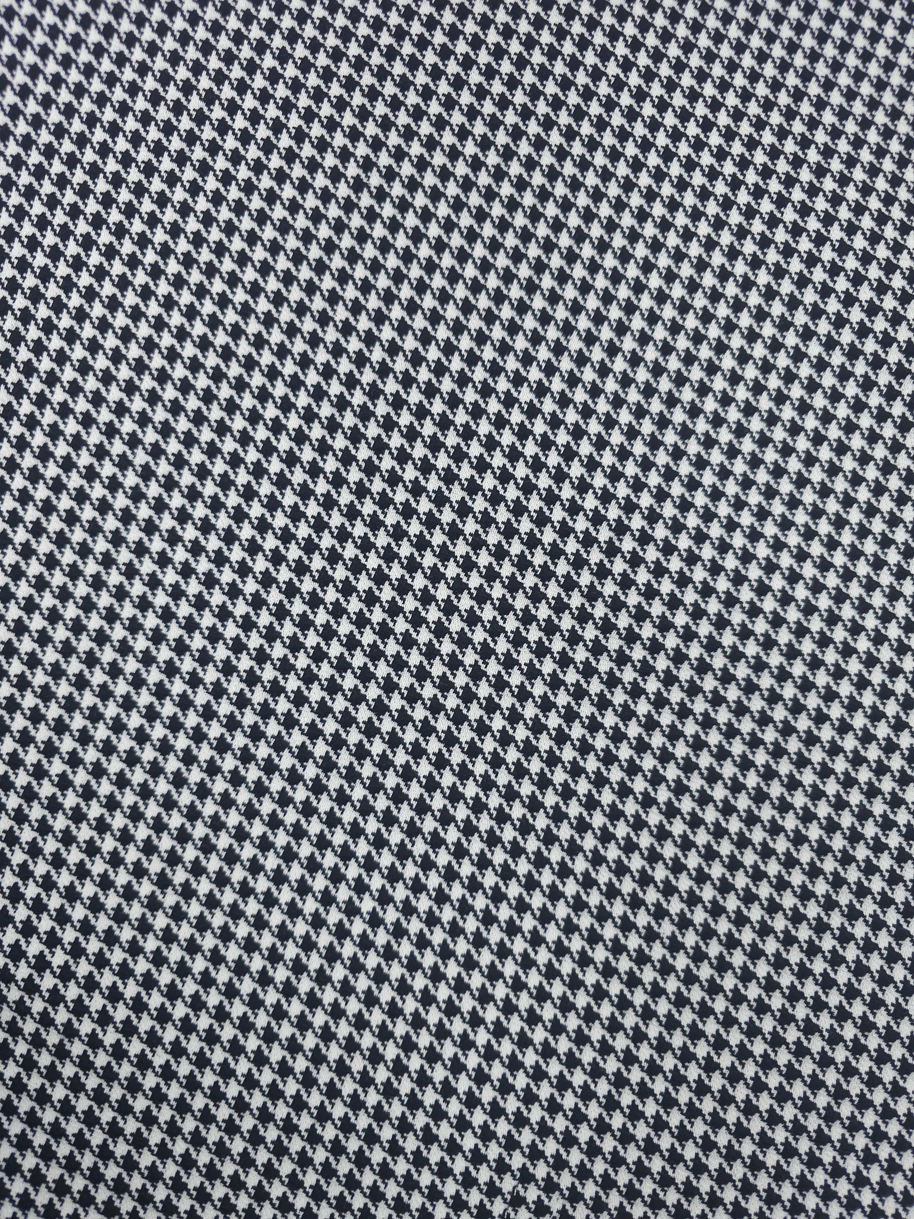 Black/White Mini Dogtooth Boucle