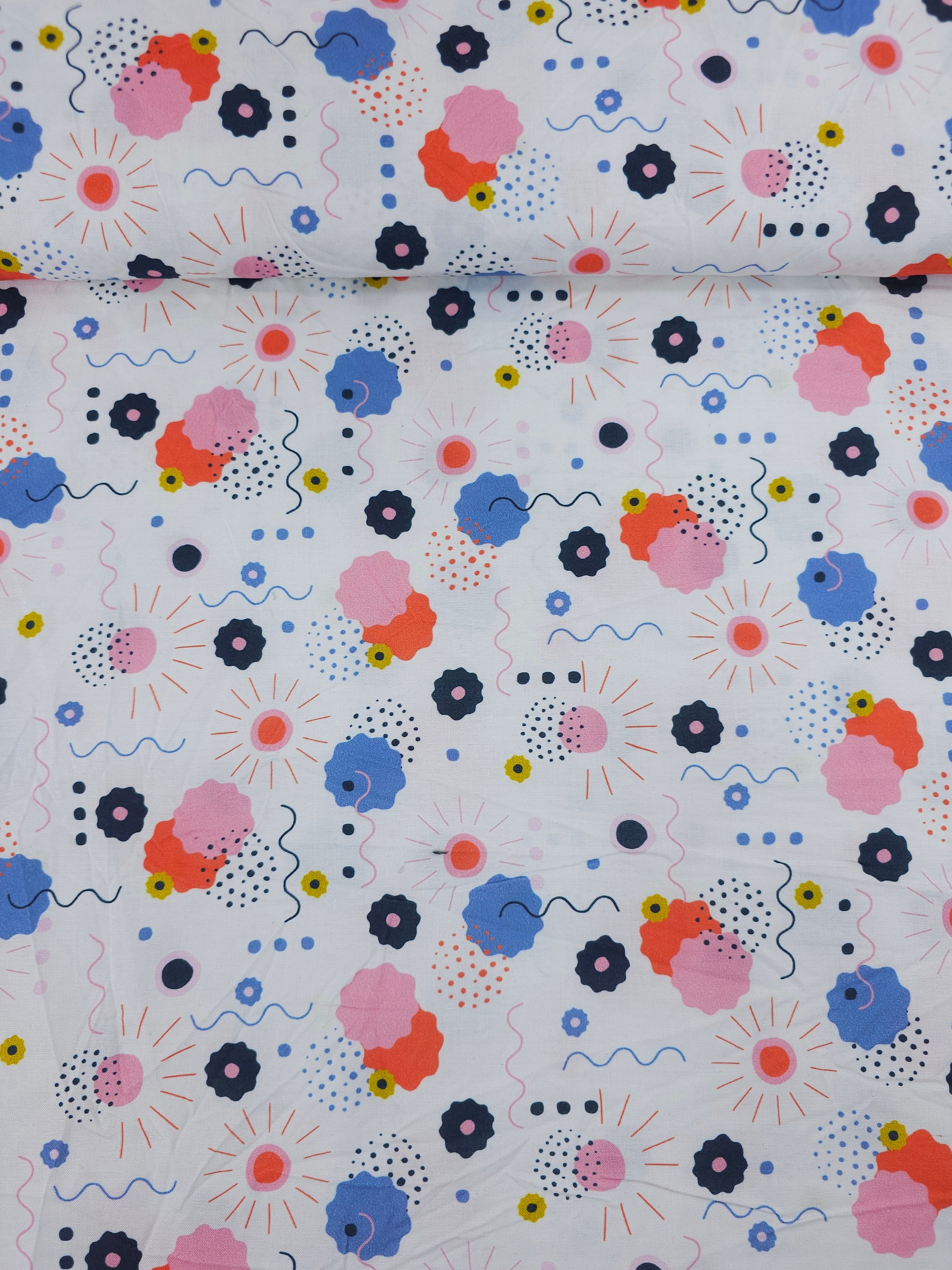 Abstract Squiggle Puff 100% Cotton