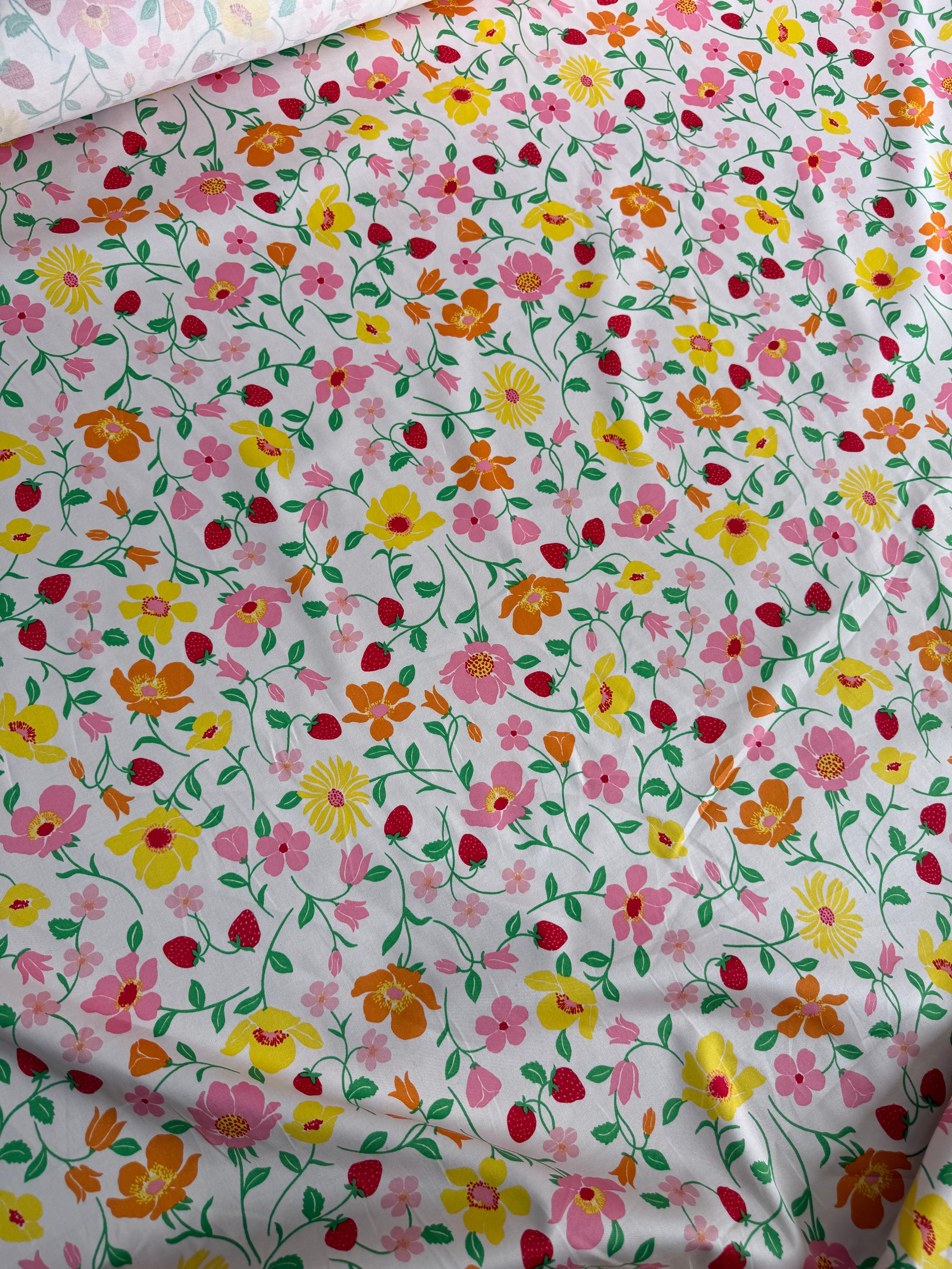 *PRE ORDER* Strawberry Garden Cotton Poplin