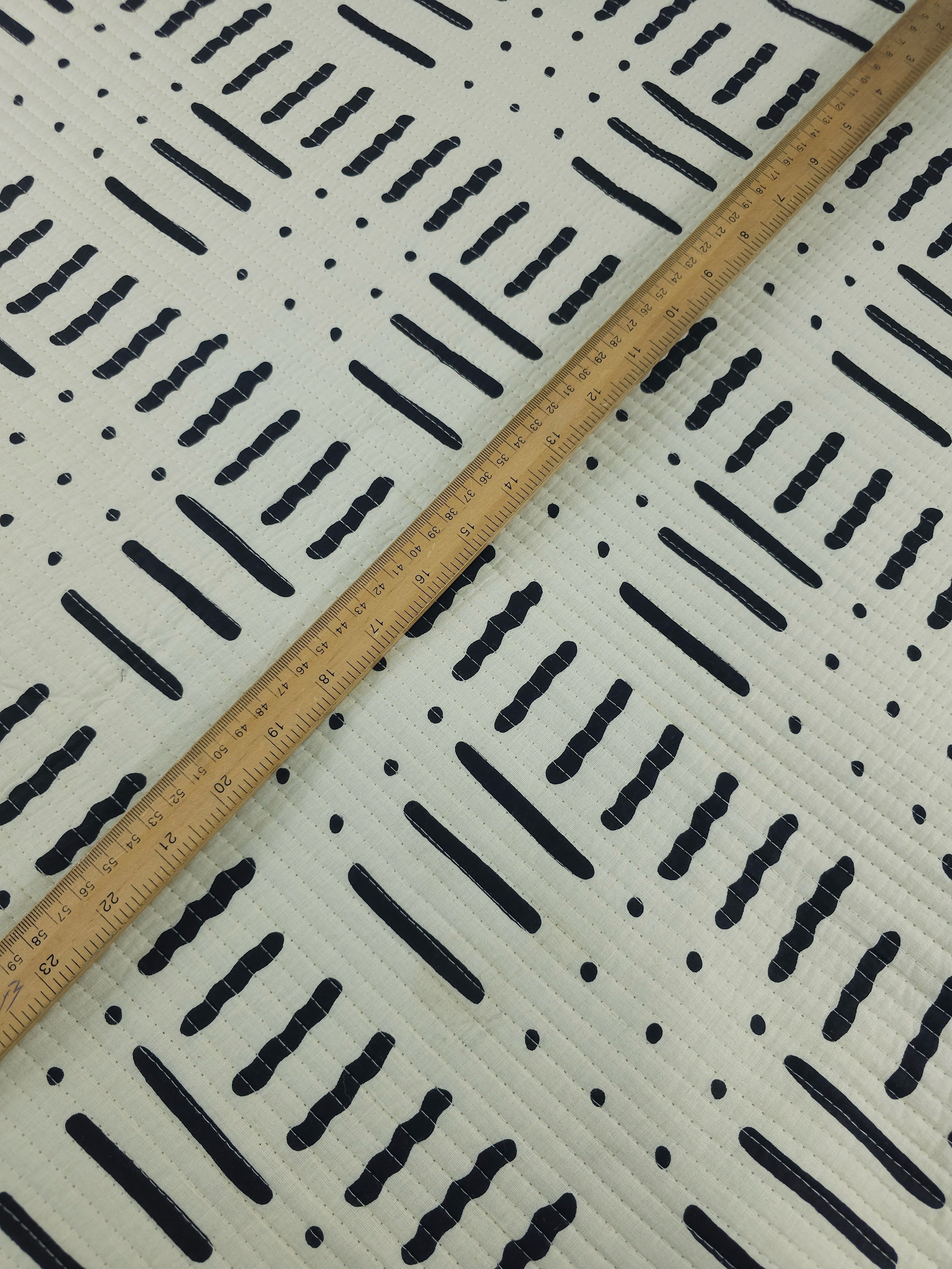 Ivory Doodle Line Dot Quilted Screen Print