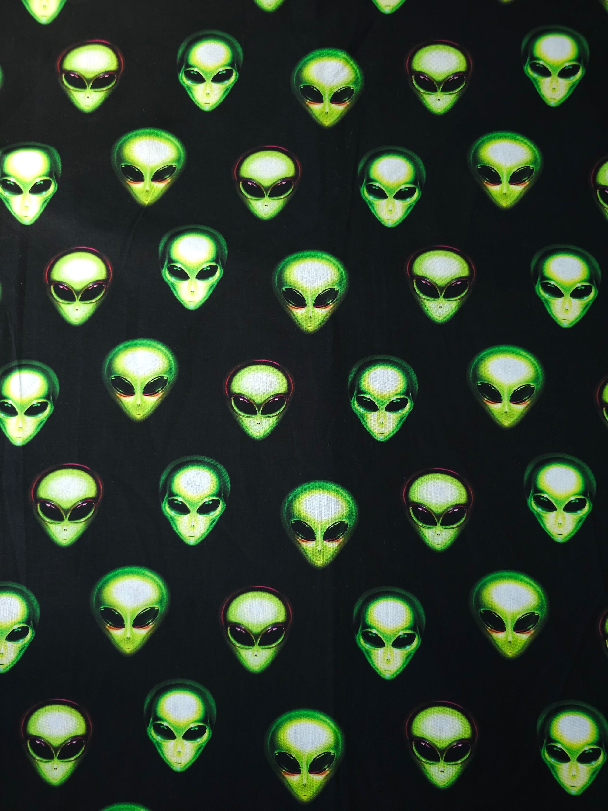 Alien Heads 100% Cotton