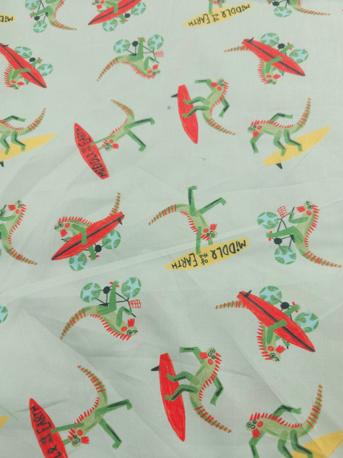 Surfing lizard Cotton- 1.4m piece