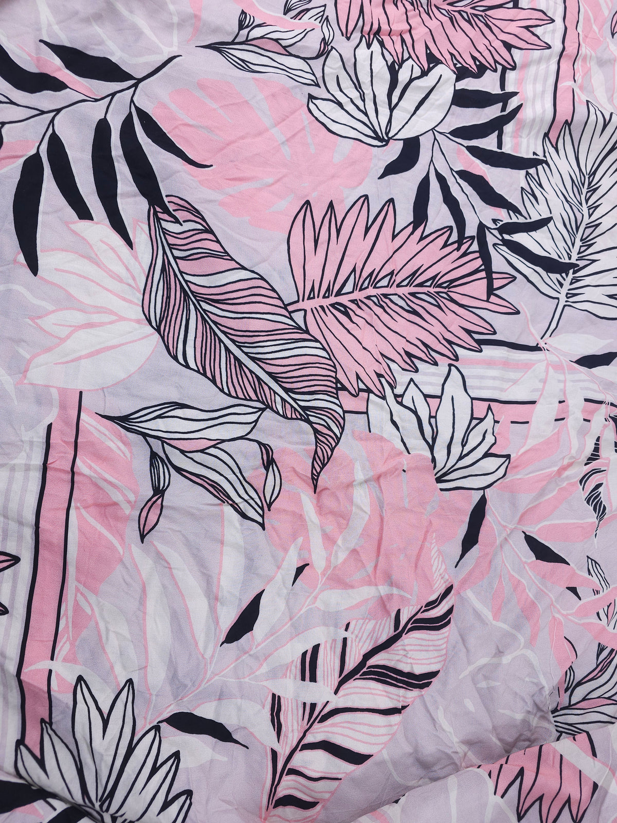 Pink outline fauna Viscose- 3.1m piece