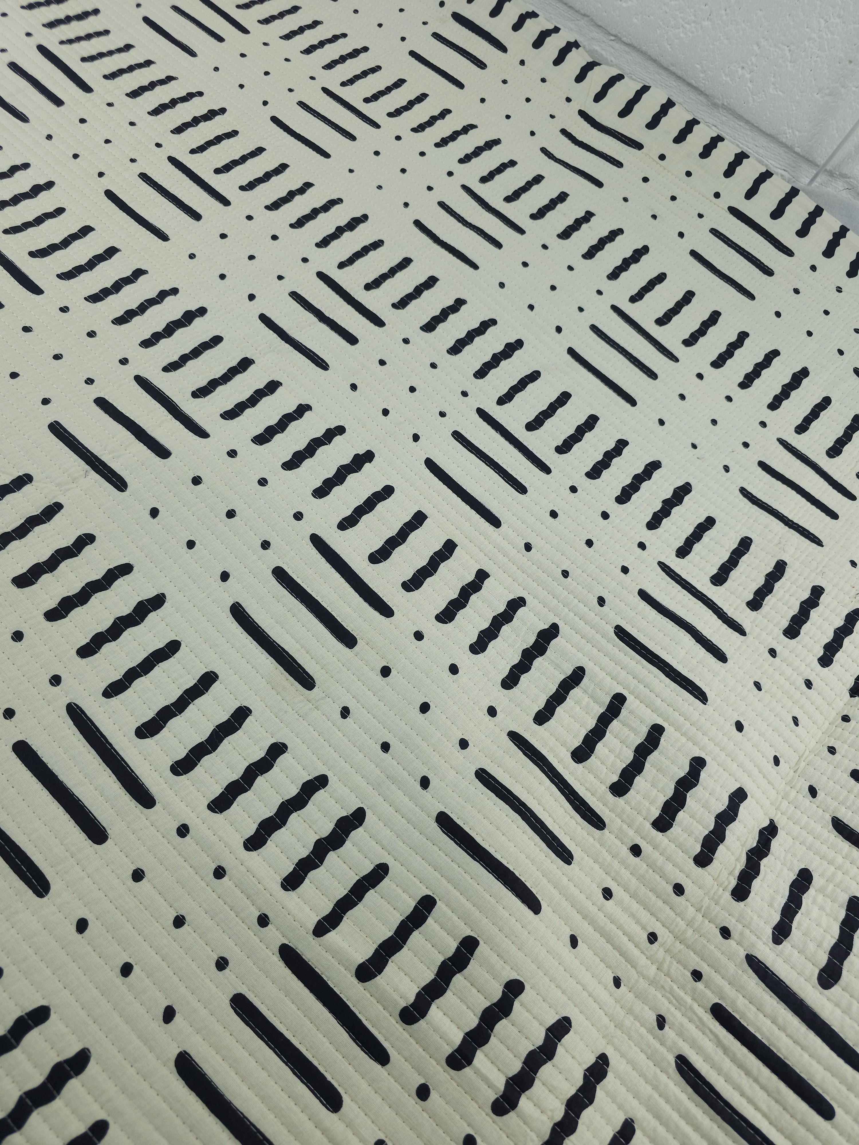 Ivory Doodle Line Dot Quilted Screen Print
