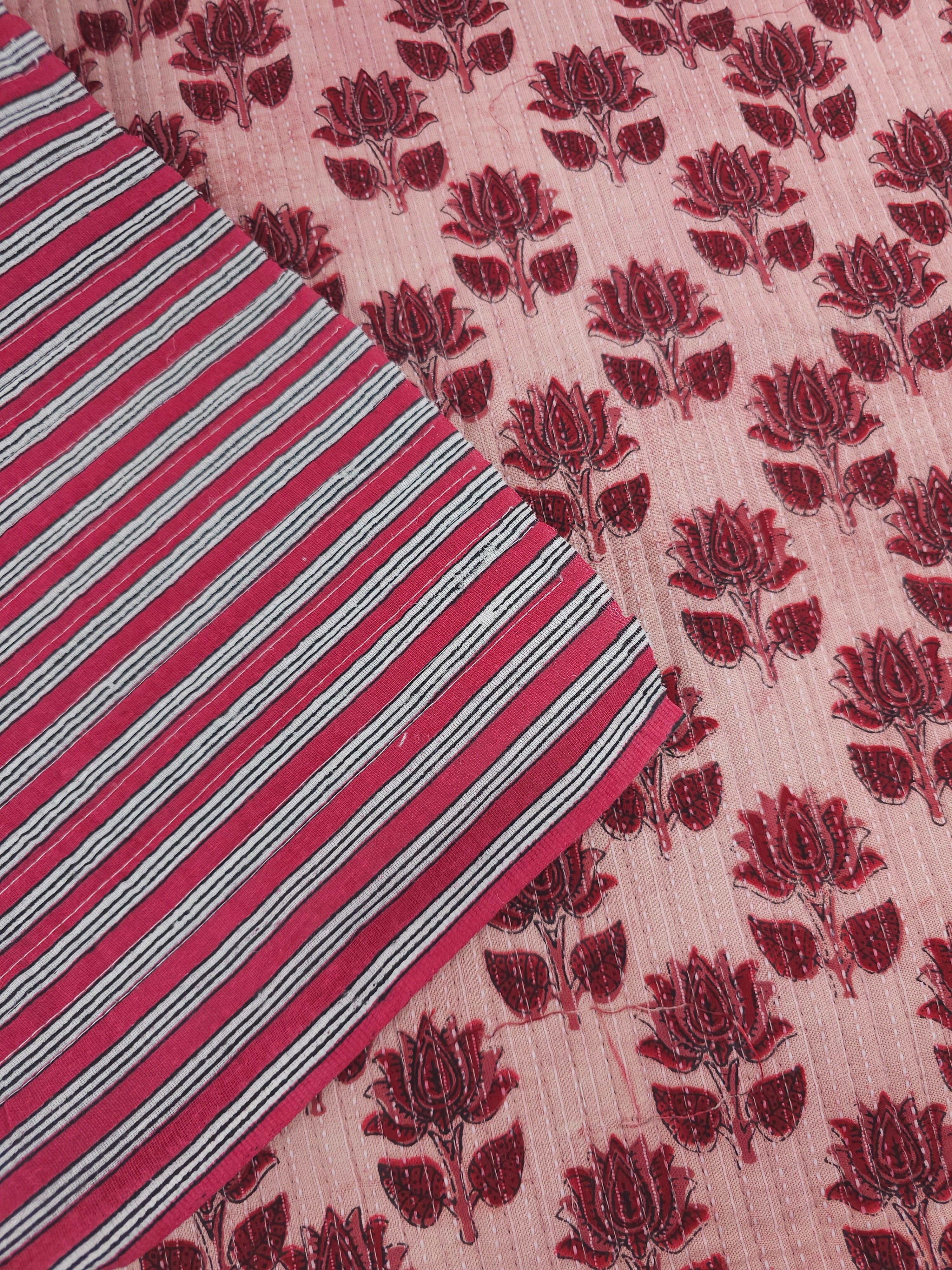 Powder Pink/Deep Red Venus Flower Quilted Block Print
