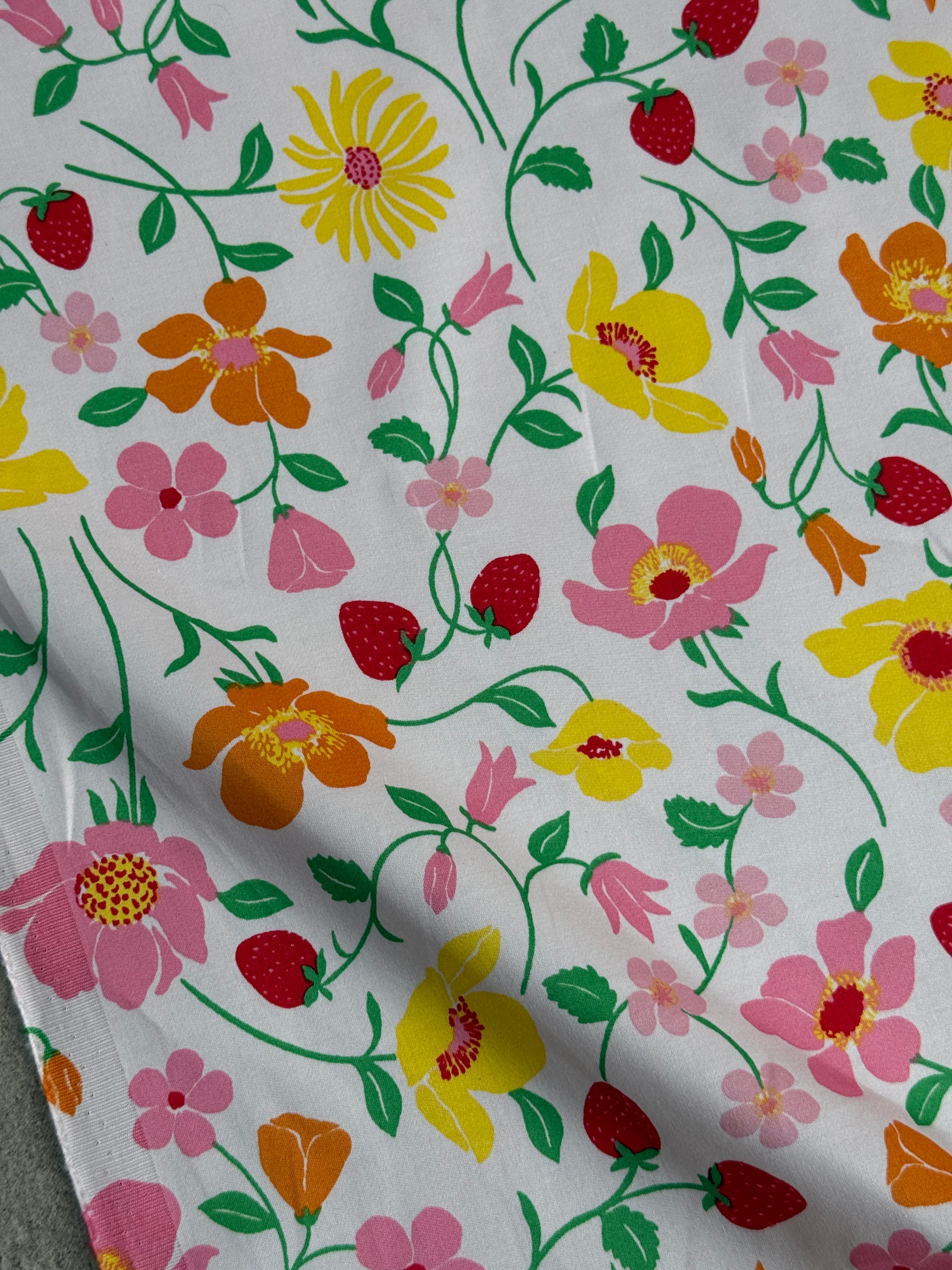 *PRE ORDER* Strawberry Garden Cotton Poplin
