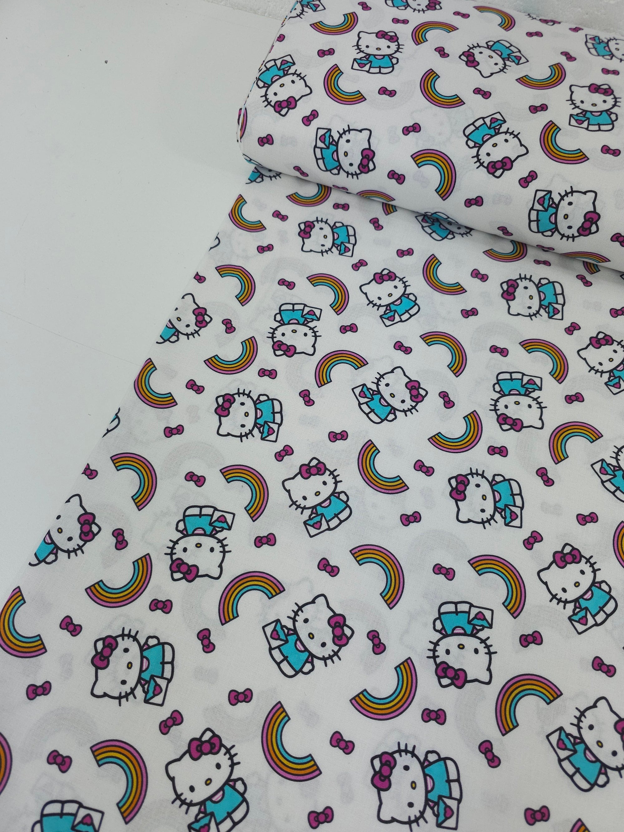 H*E*L*L*O* *K*I*T*T*Y Rainbow 100% Cotton
