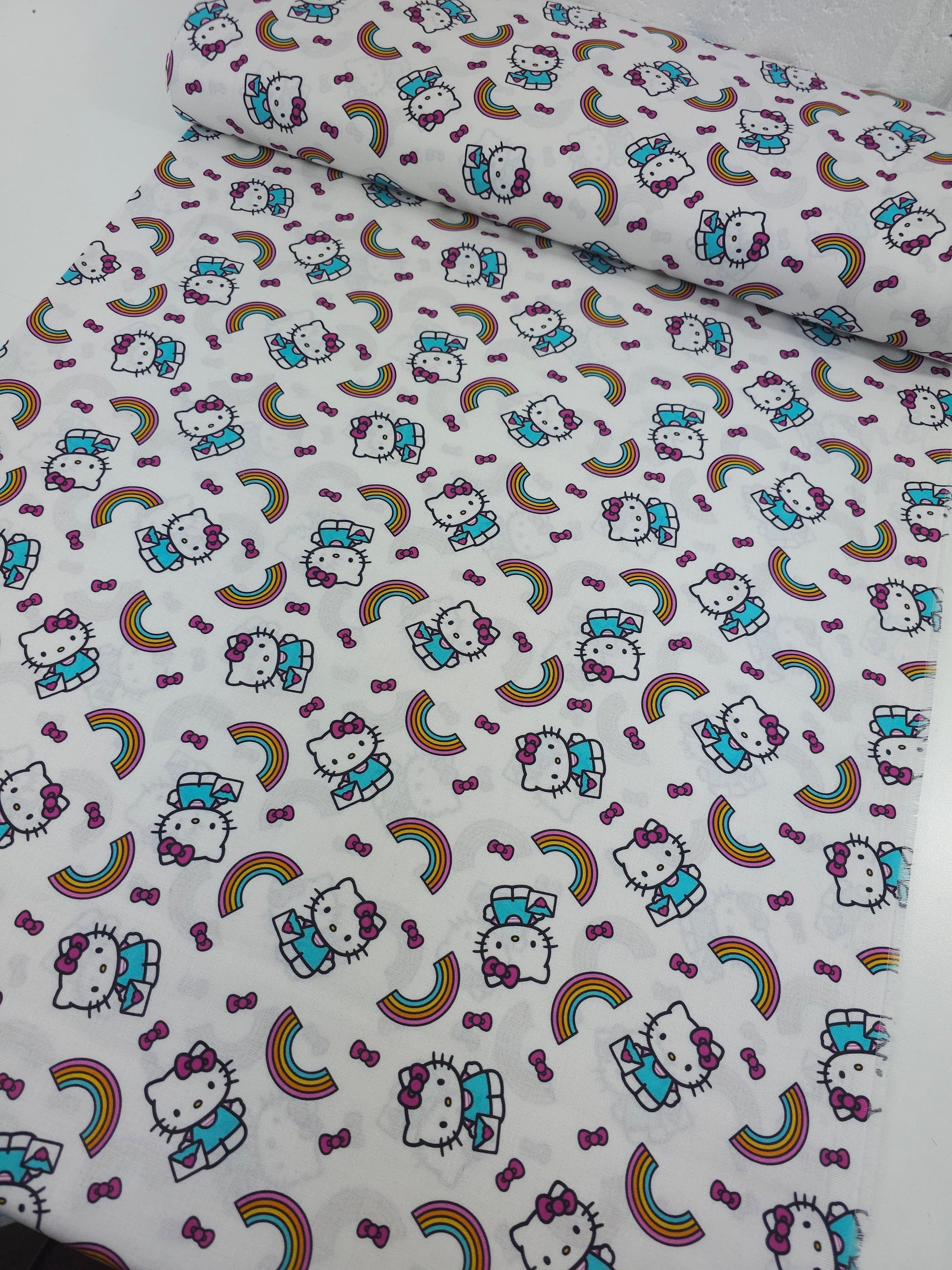 H*E*L*L*O* *K*I*T*T*Y Rainbow 100% Cotton
