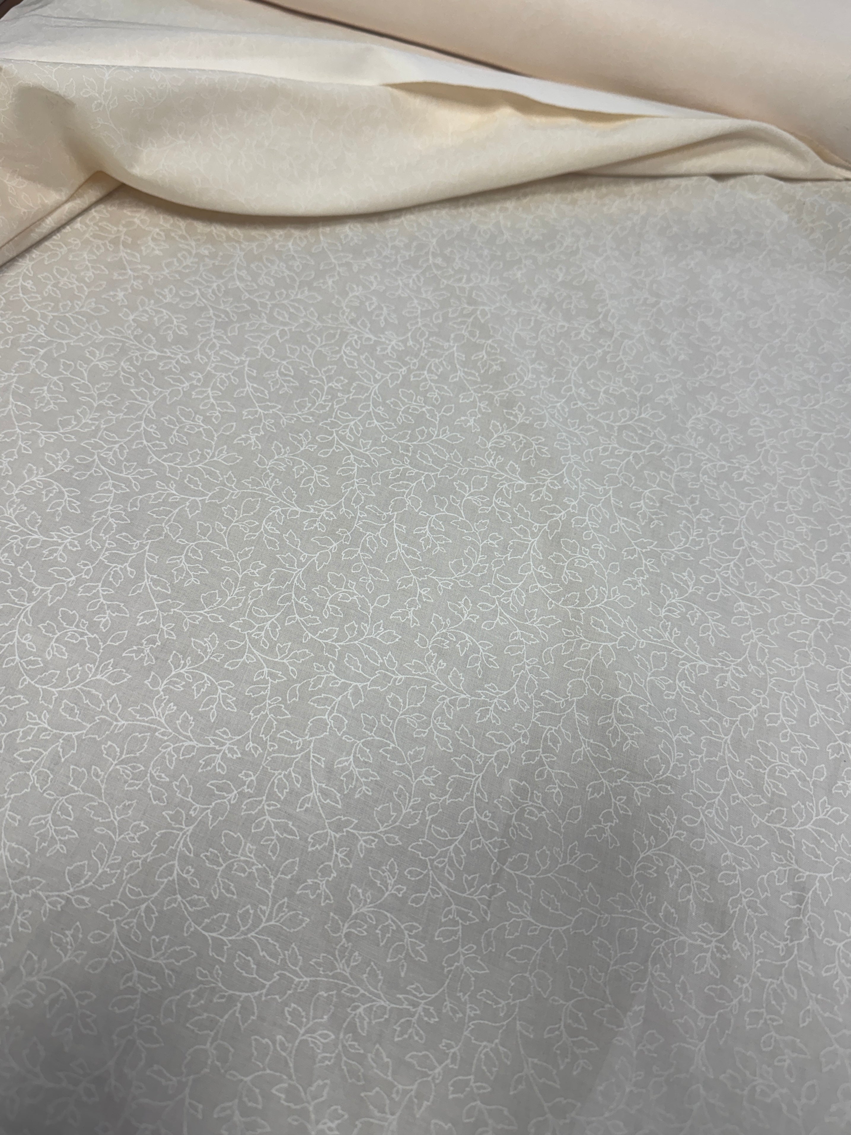 Sketch Leaf White On Cream 100% Cotton