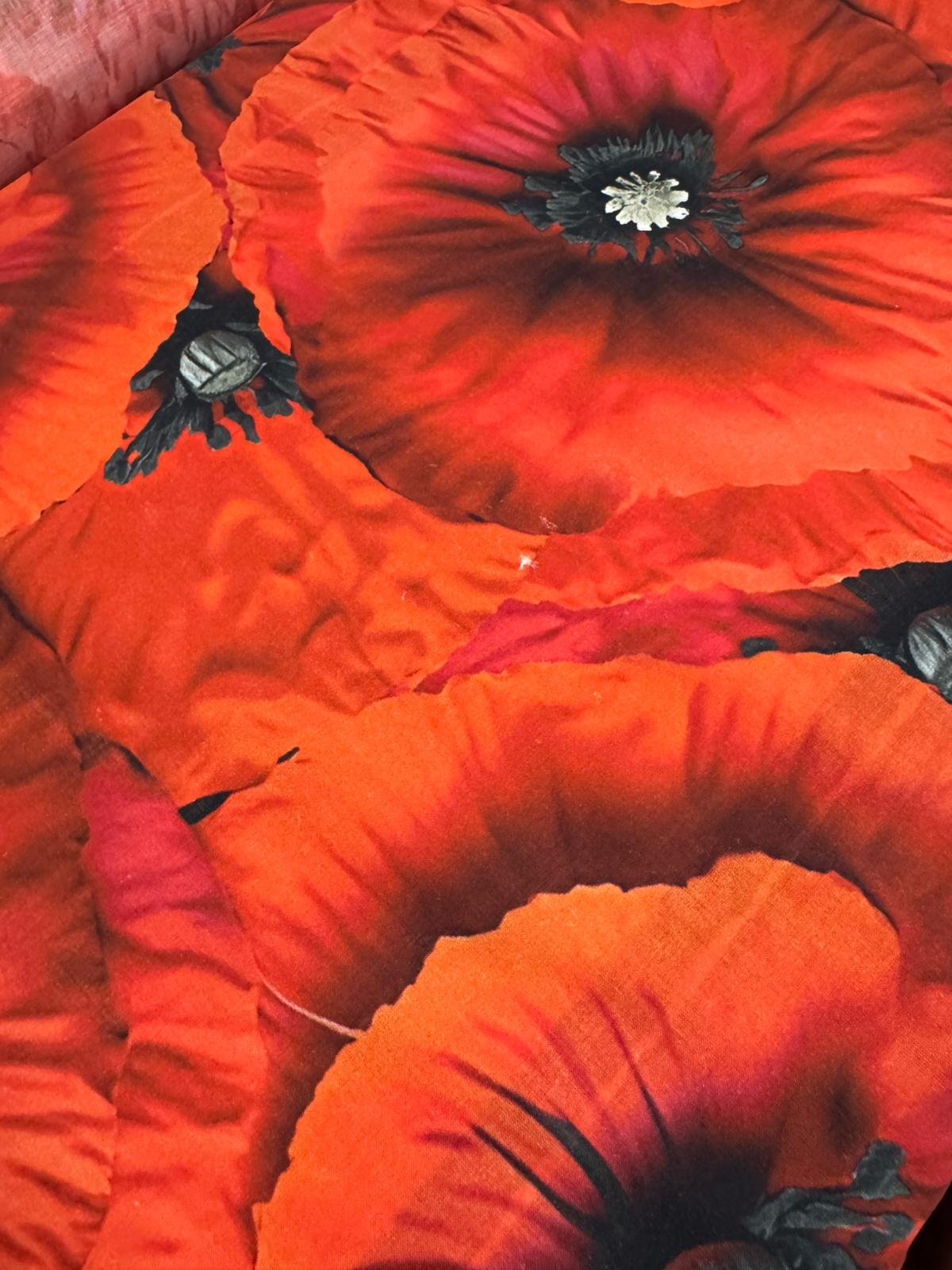 Red Large Poppy Fine Cotton *DEFECT*