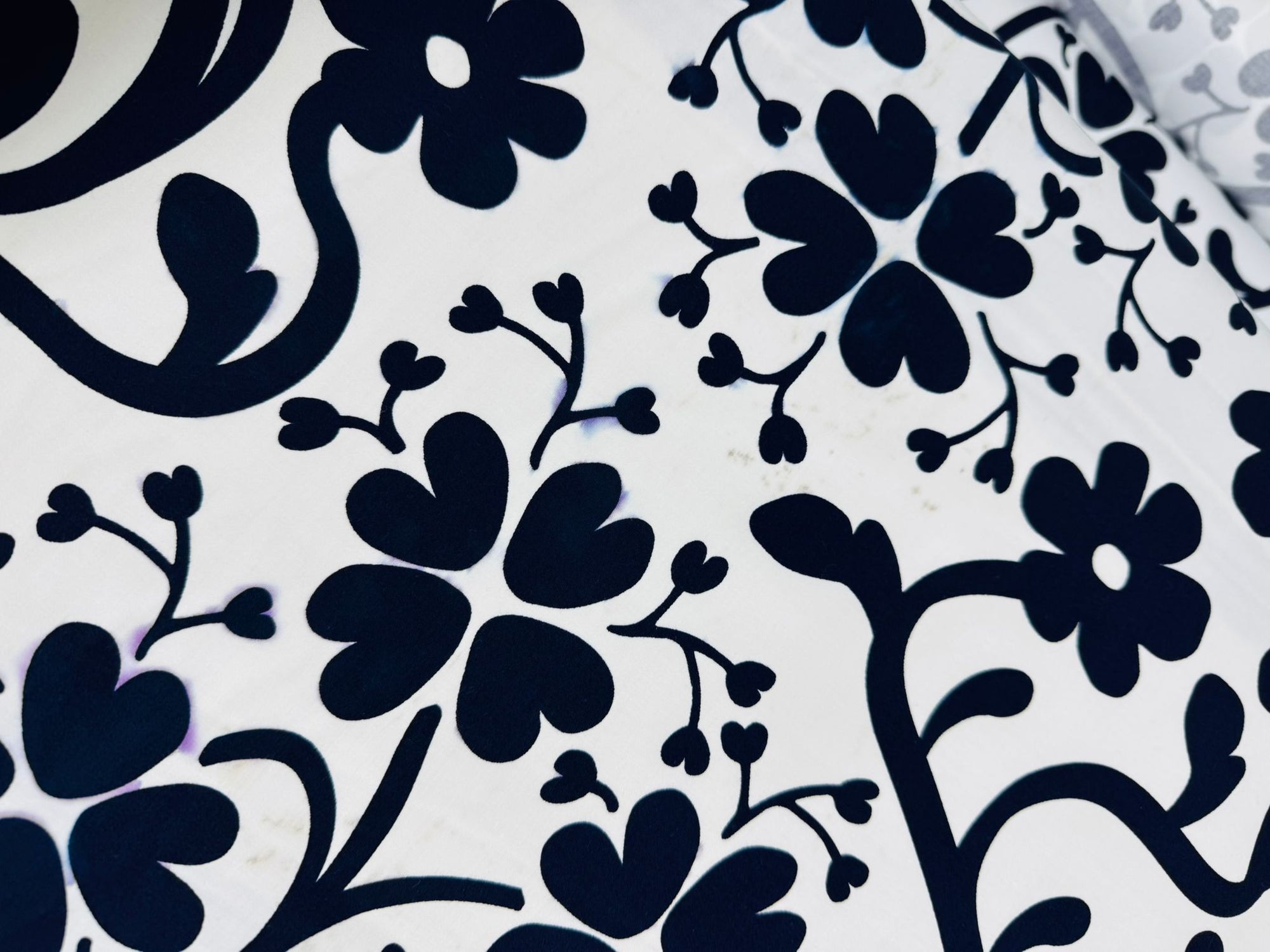 Navy/White Floral Clover Heart Lightweight Cotton Sateen *DEFECT*