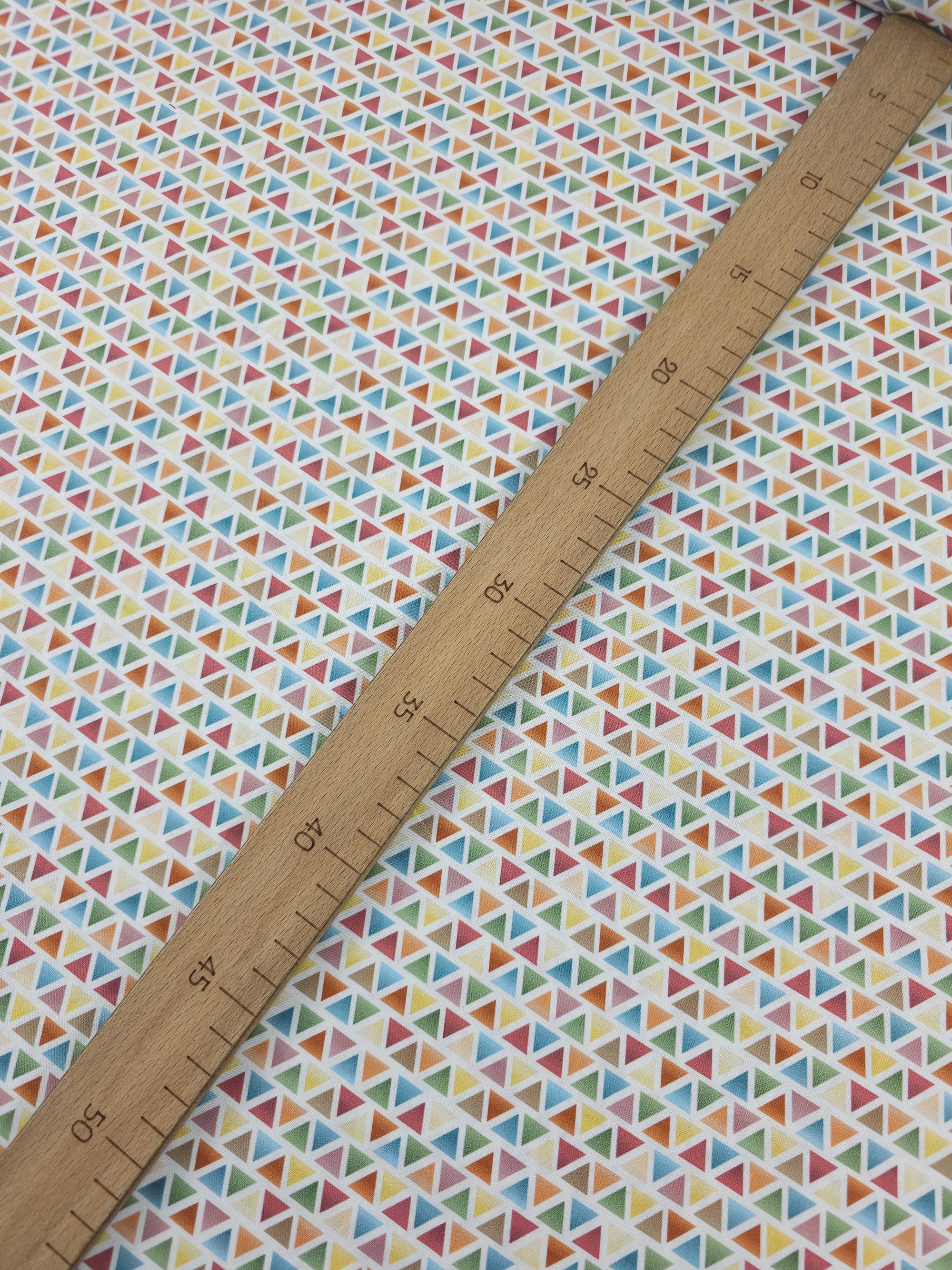 Multi Gradient Geo Triangles 100% Cotton 60"