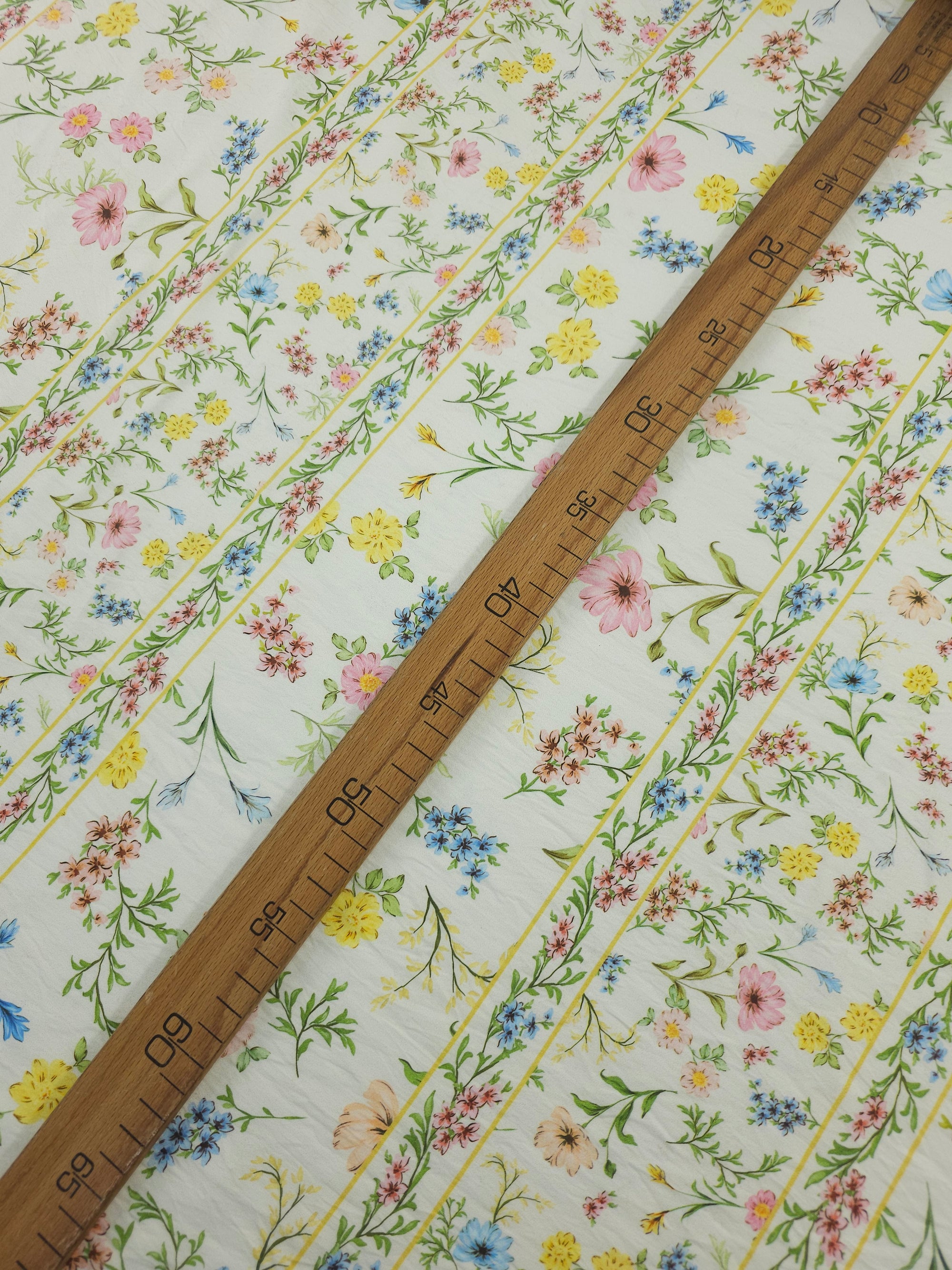 Retro Floral Stem Stripe Modal