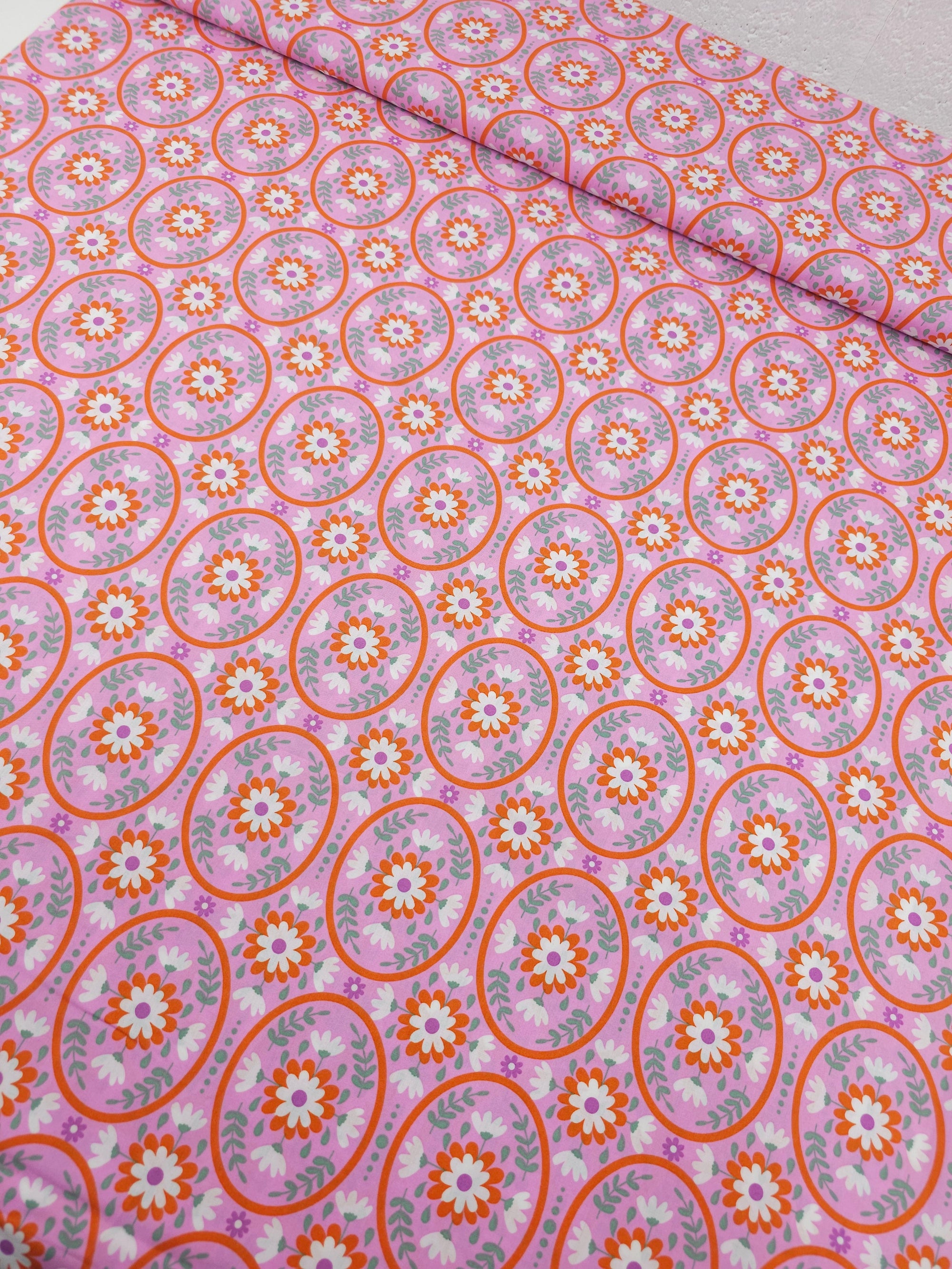 Pink/Orange Puff Floral Oval Lightweight Cotton 57"