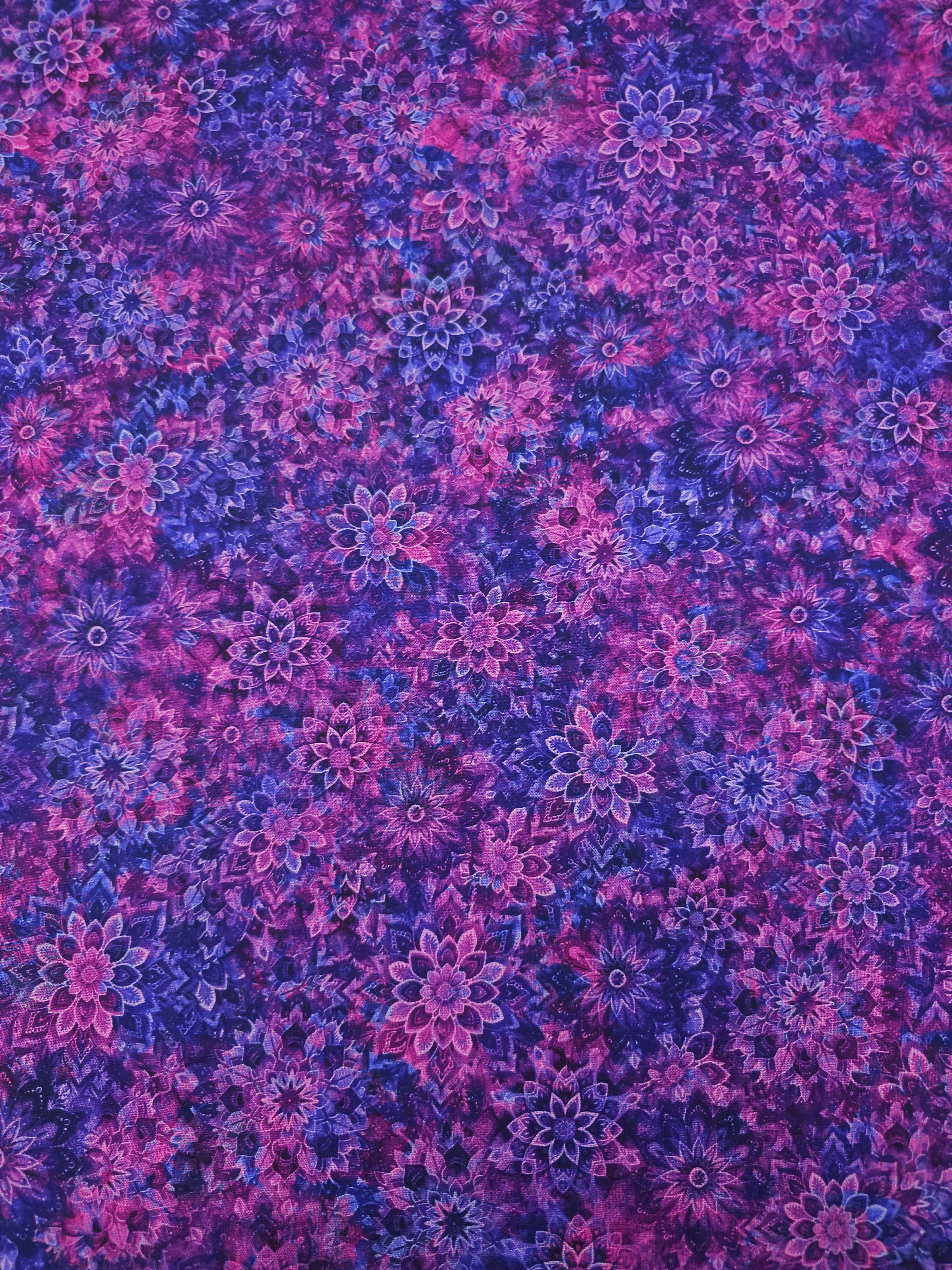 Purple/Pink Dancing Dahlias Kaleidoscope 100% Cotton 106" *EXTRA WIDE*