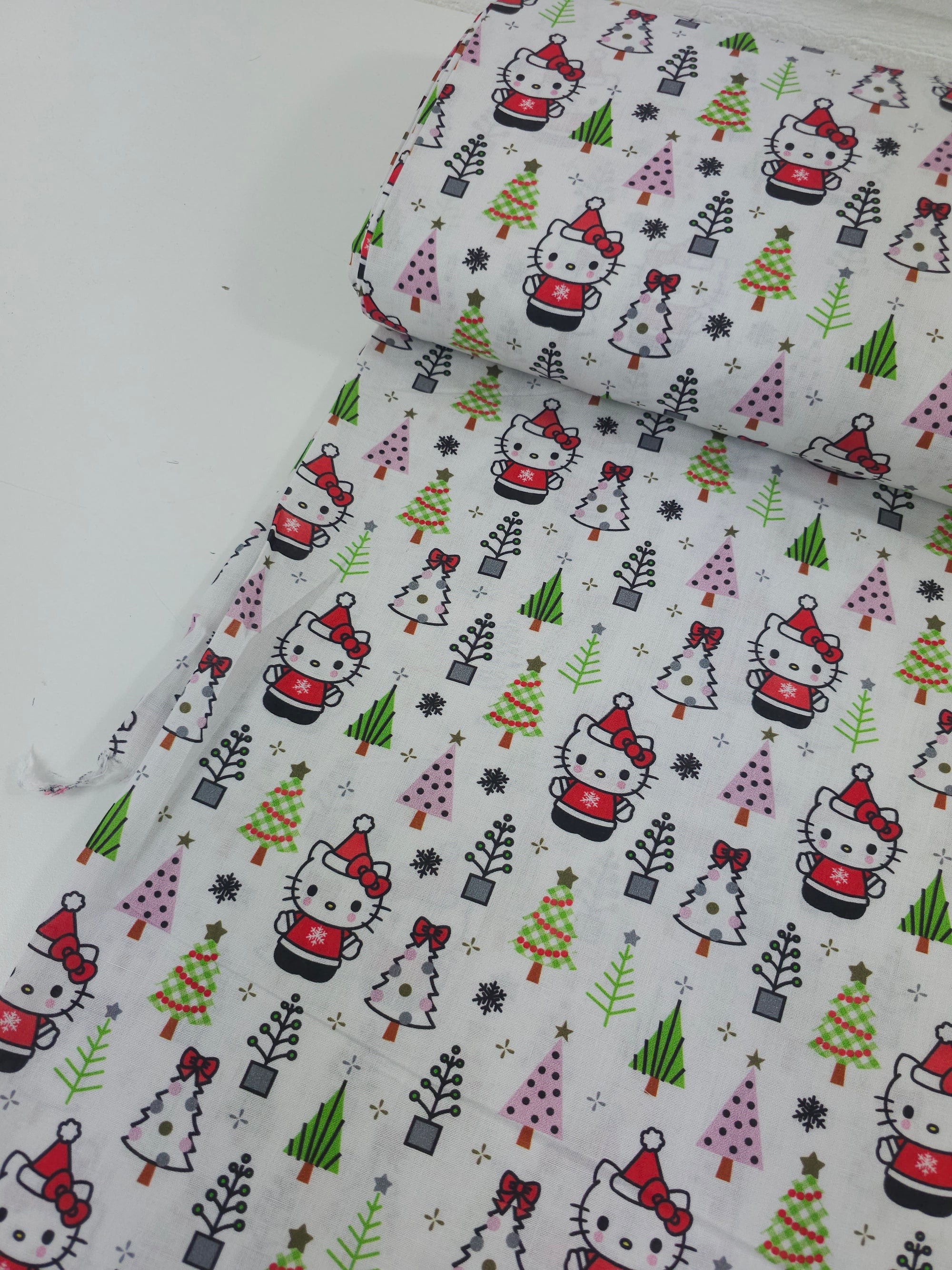 Hello Kitty Christmas 100% Cotton