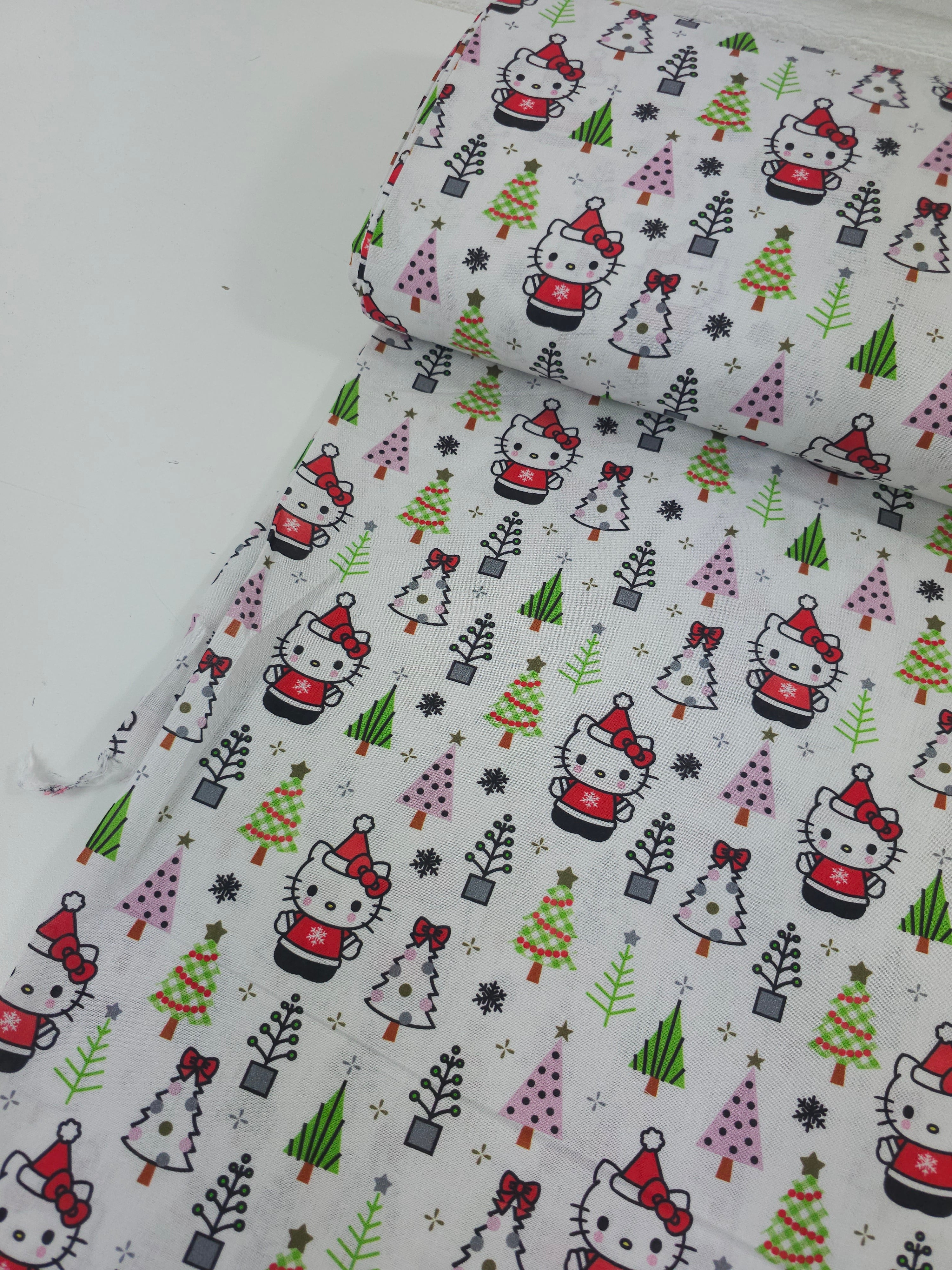 Hello Kitty Christmas 100% Cotton