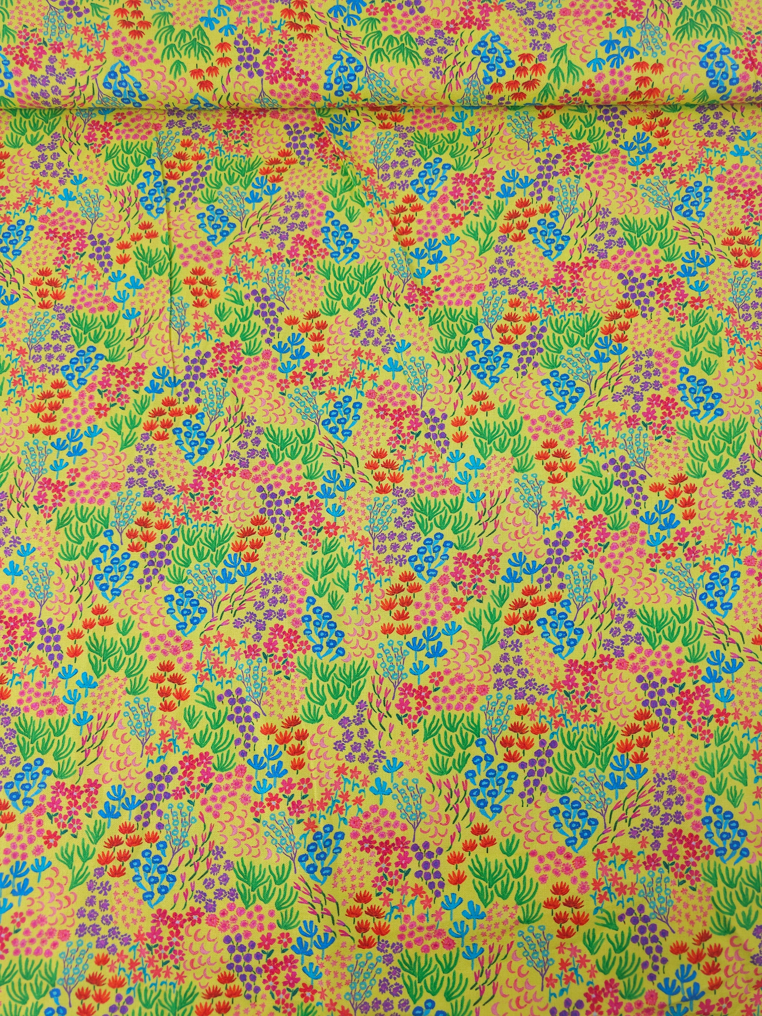 Coral Floral 100% Cotton - Robert Kaufman