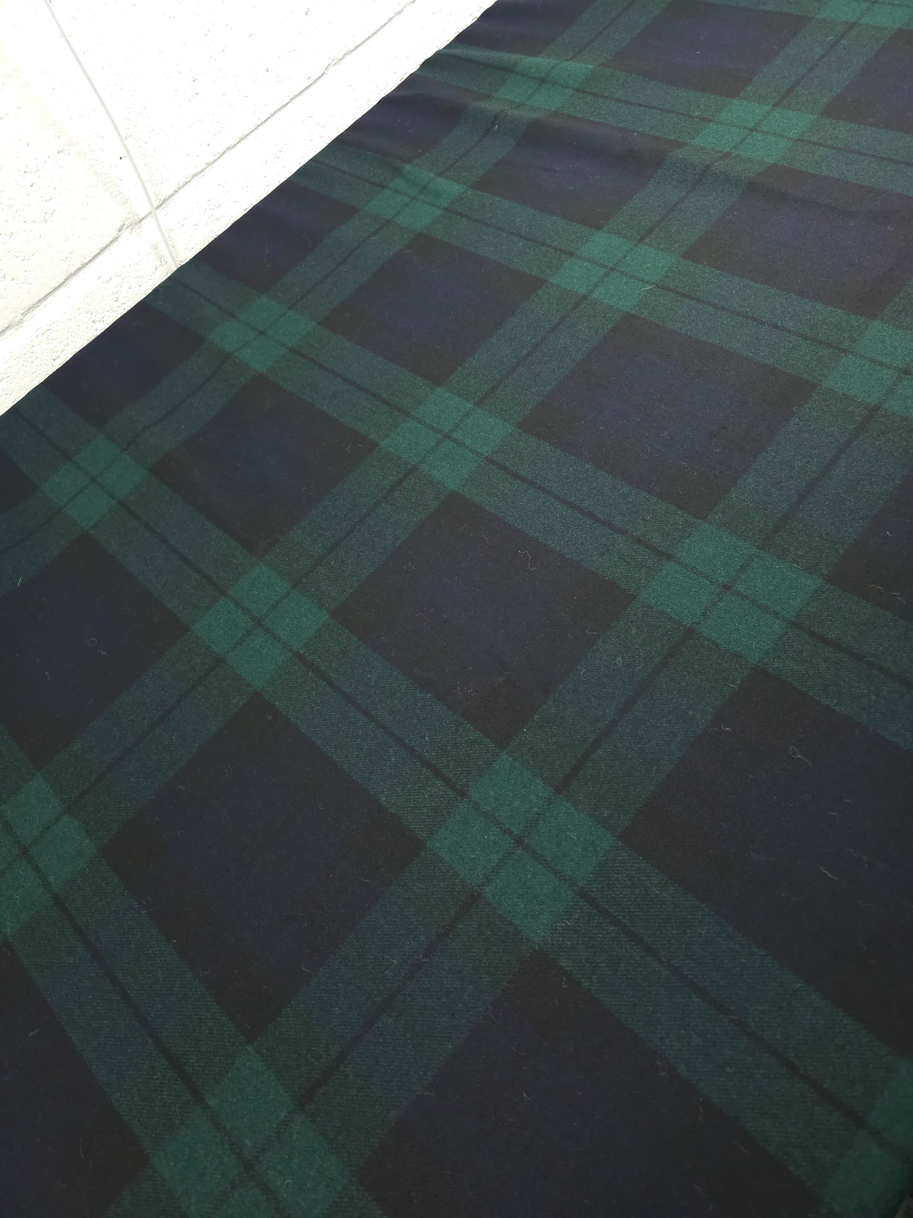 Green/Navy Tartan Mediumweight Soft 100% Wool *ABRAHAM MOON*