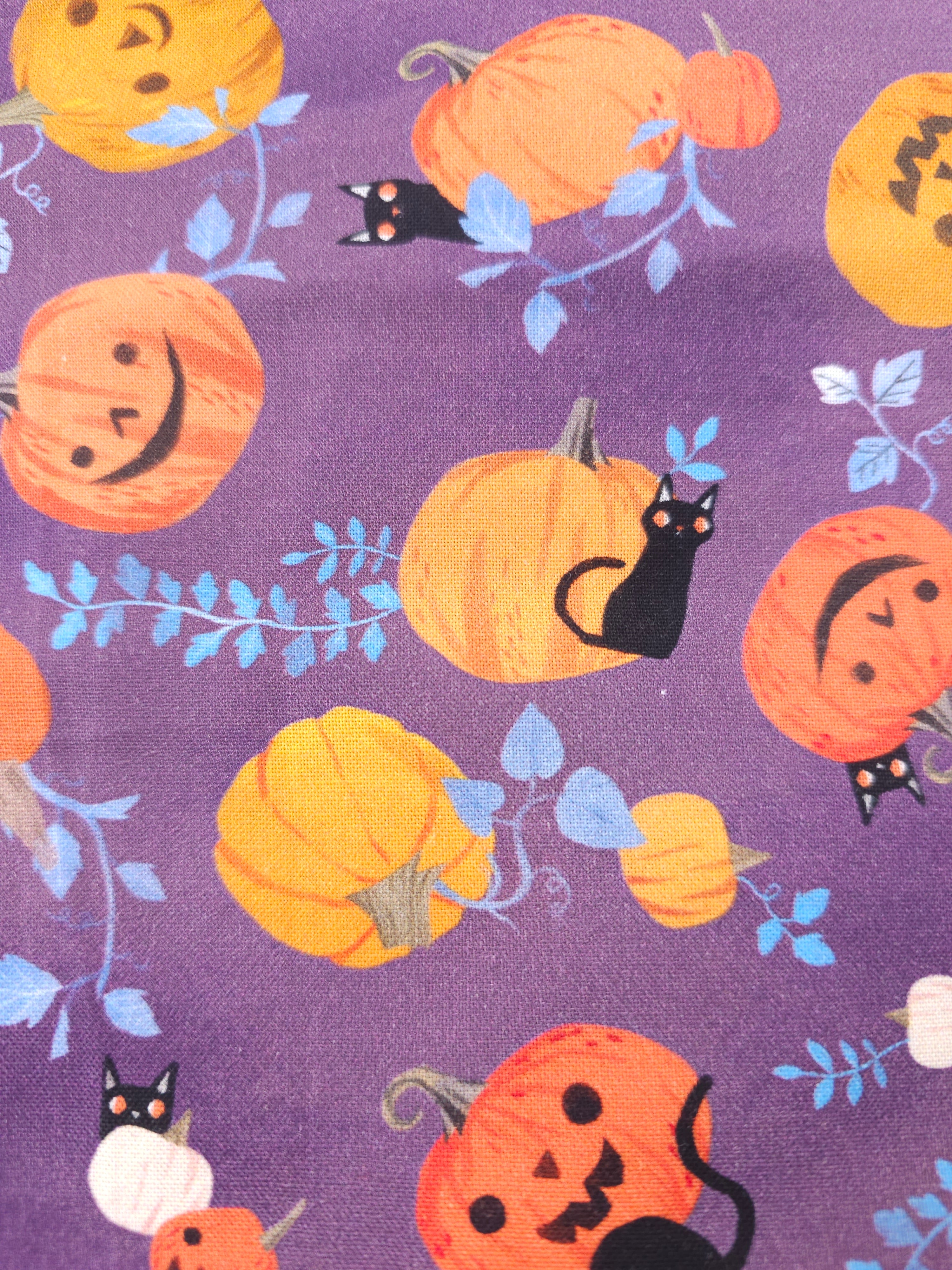 A cats pumpkin patch Cotton- 1.5m piece