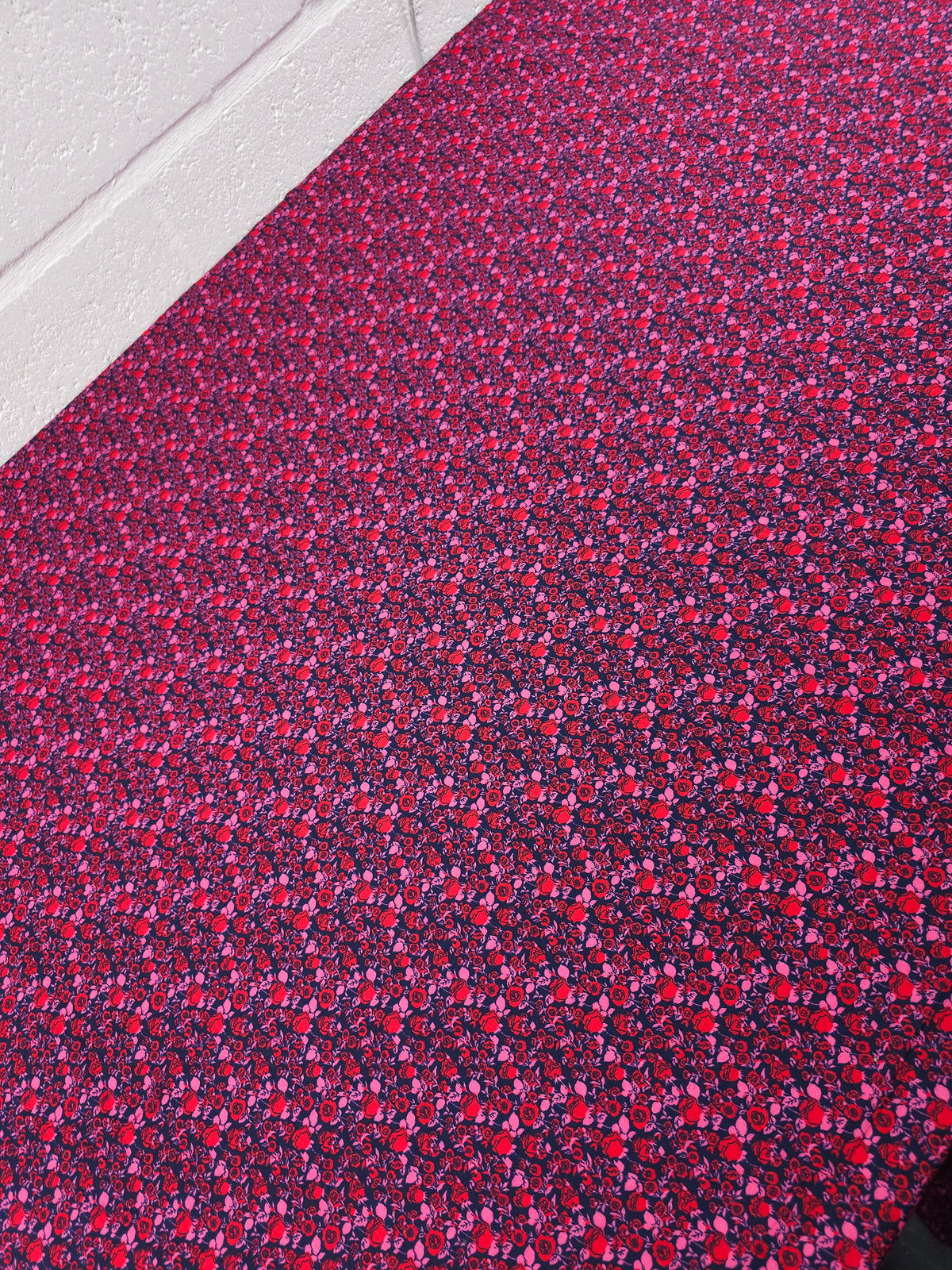 Red/Navy Small Ditsy Roses Cotton Poplin