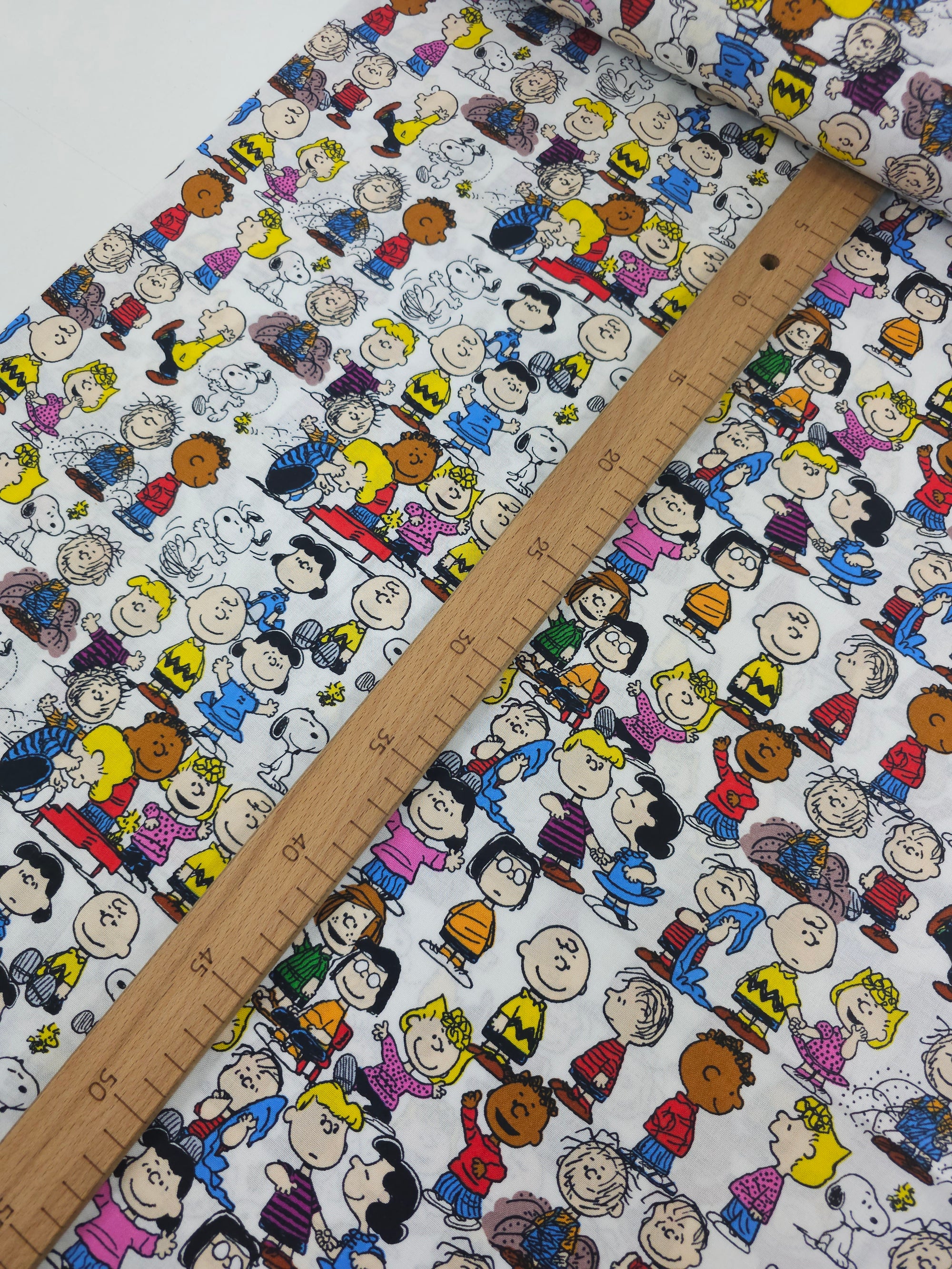Peanuts Gang 100% Cotton