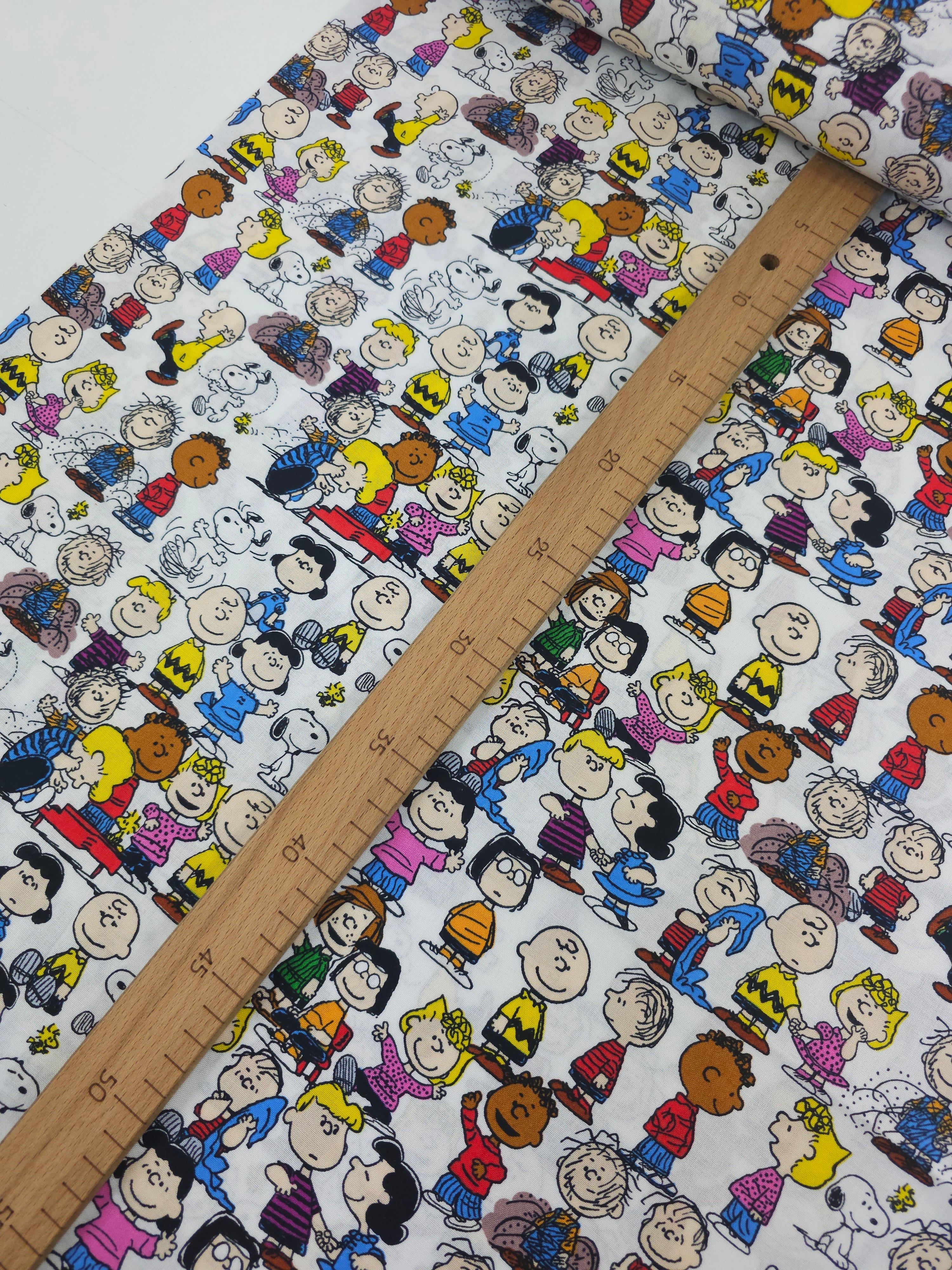 Peanuts Gang 100% Cotton
