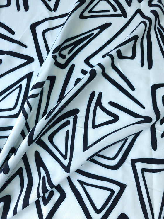 White/Black Abstract Triangle Viscose *DEFECTED* 3m piece