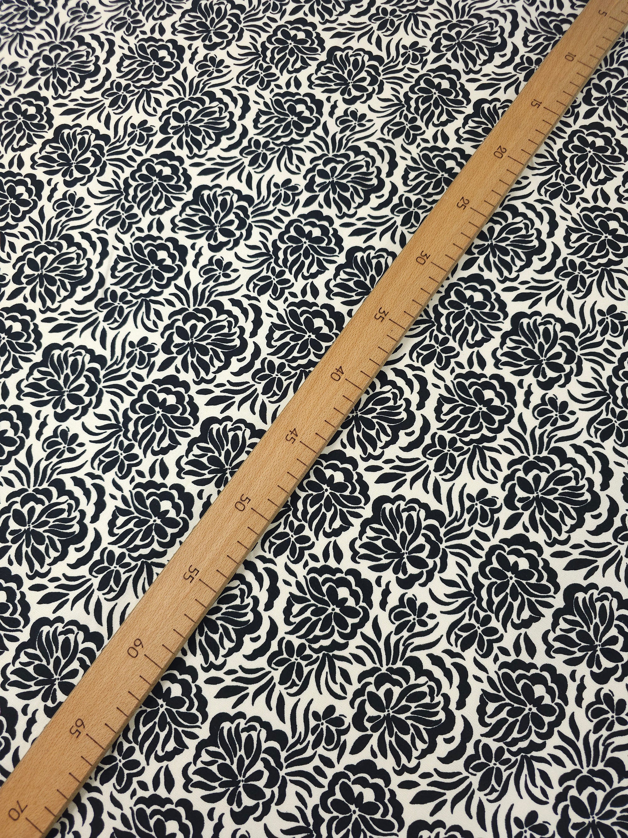 Black/Ivory Floral Dream Interfacing Backed Viscose