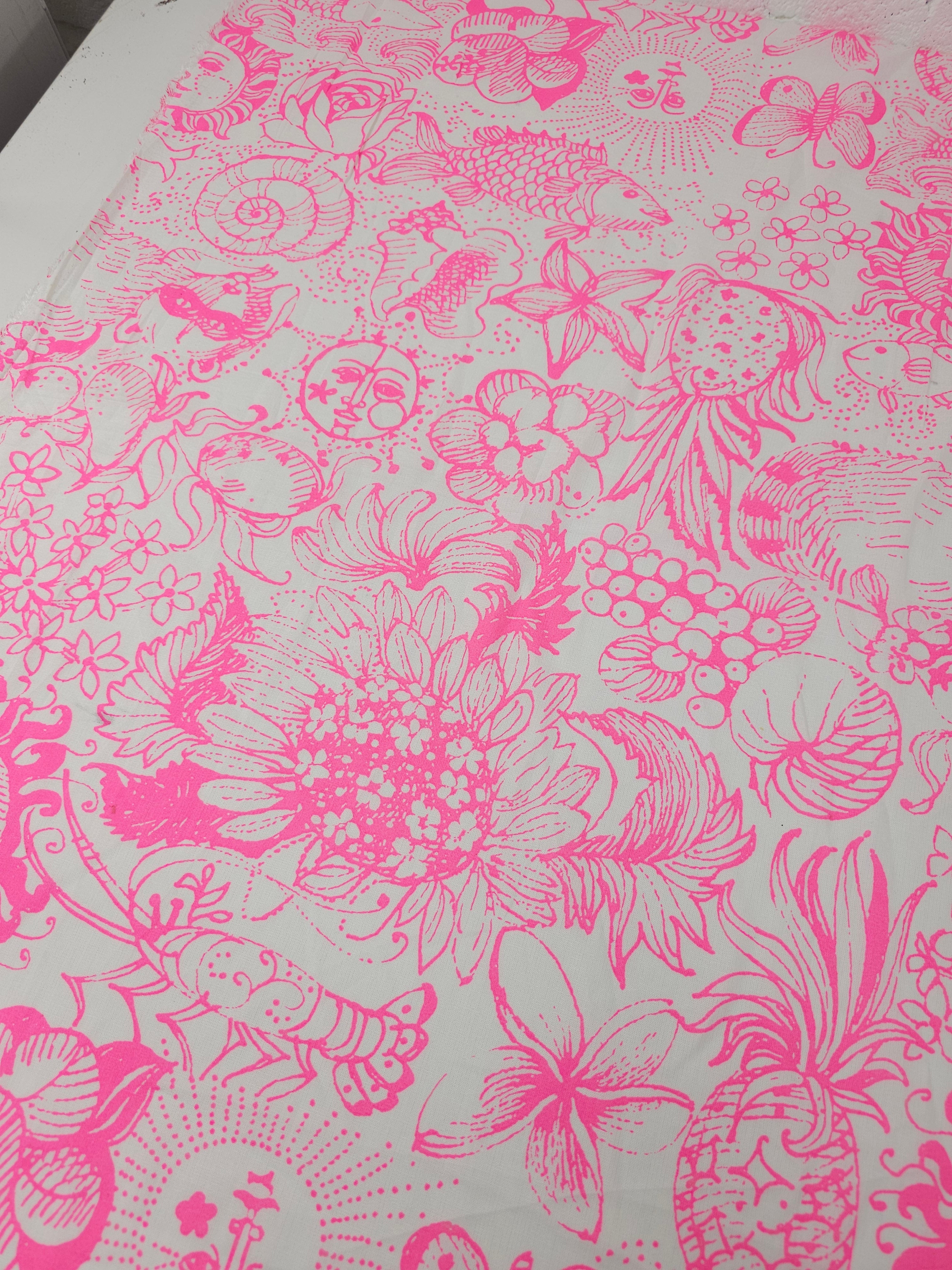 Bright Pink/White Celestial Sea Floral Lightweight Cotton - Lilly Pulitzer