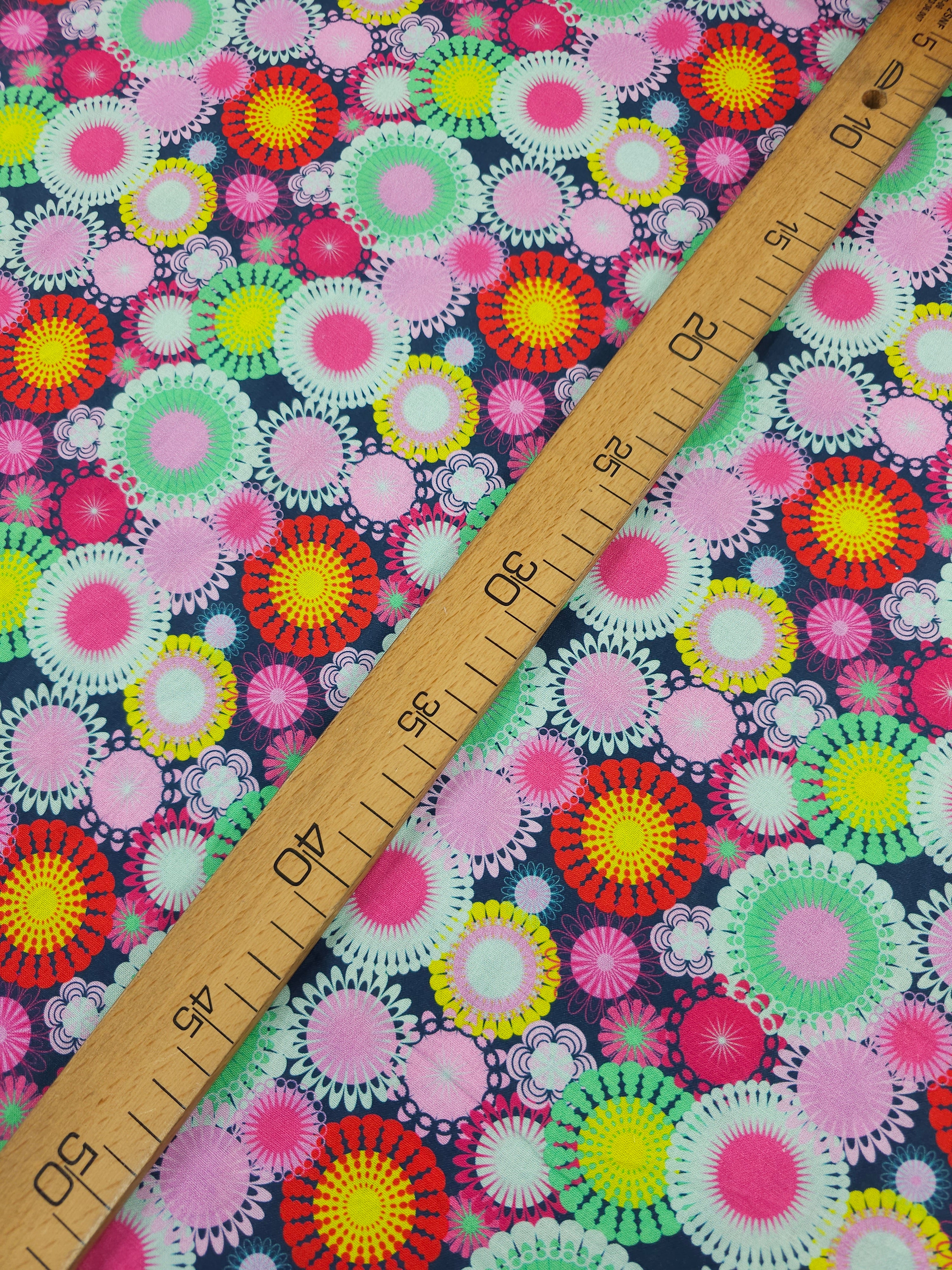 Quirky Spiro Puff 100% Cotton