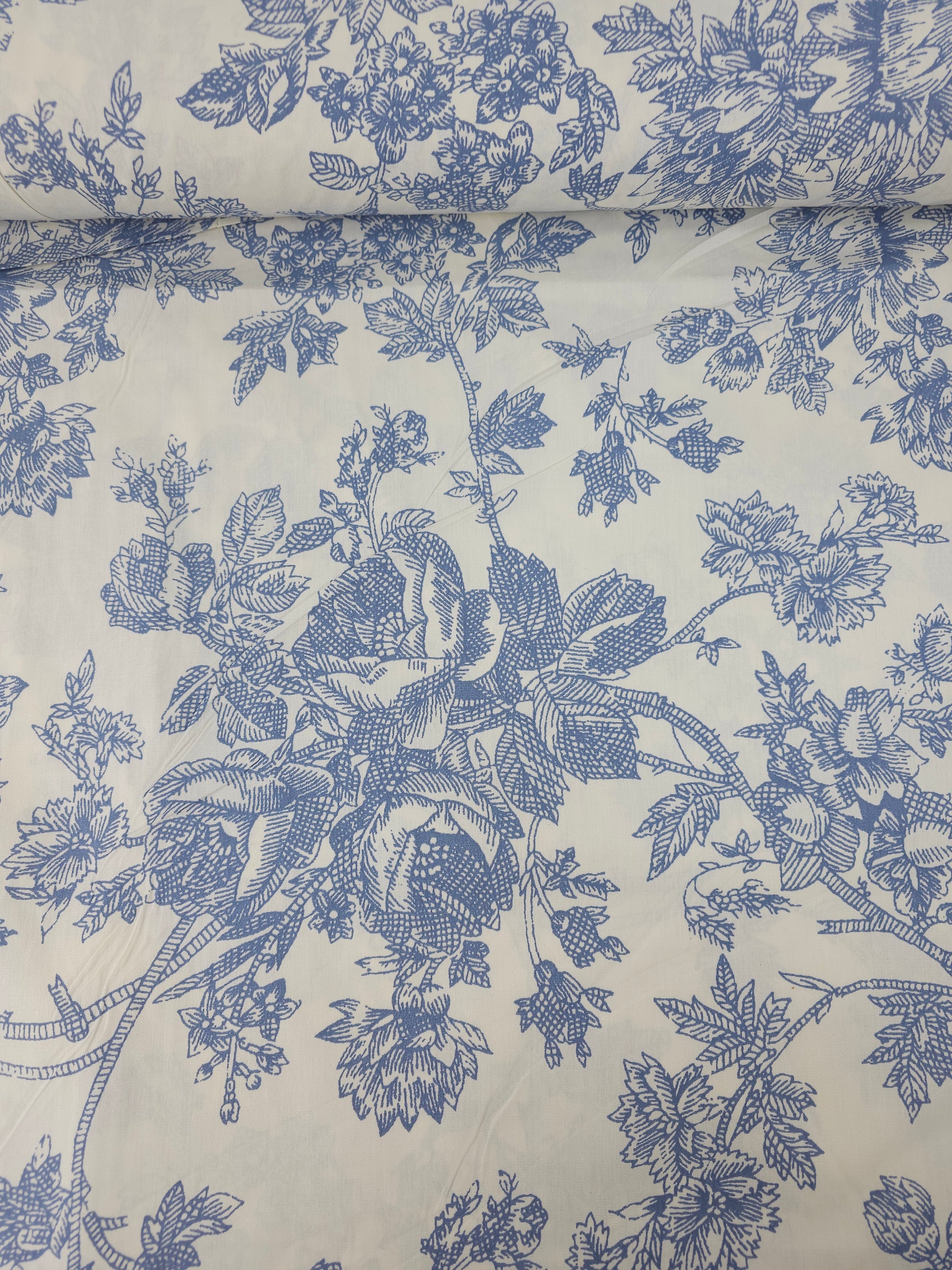 Blue Sketch Floral 100% Cotton 110” - Urban Outfitters *EXTRA WIDE*