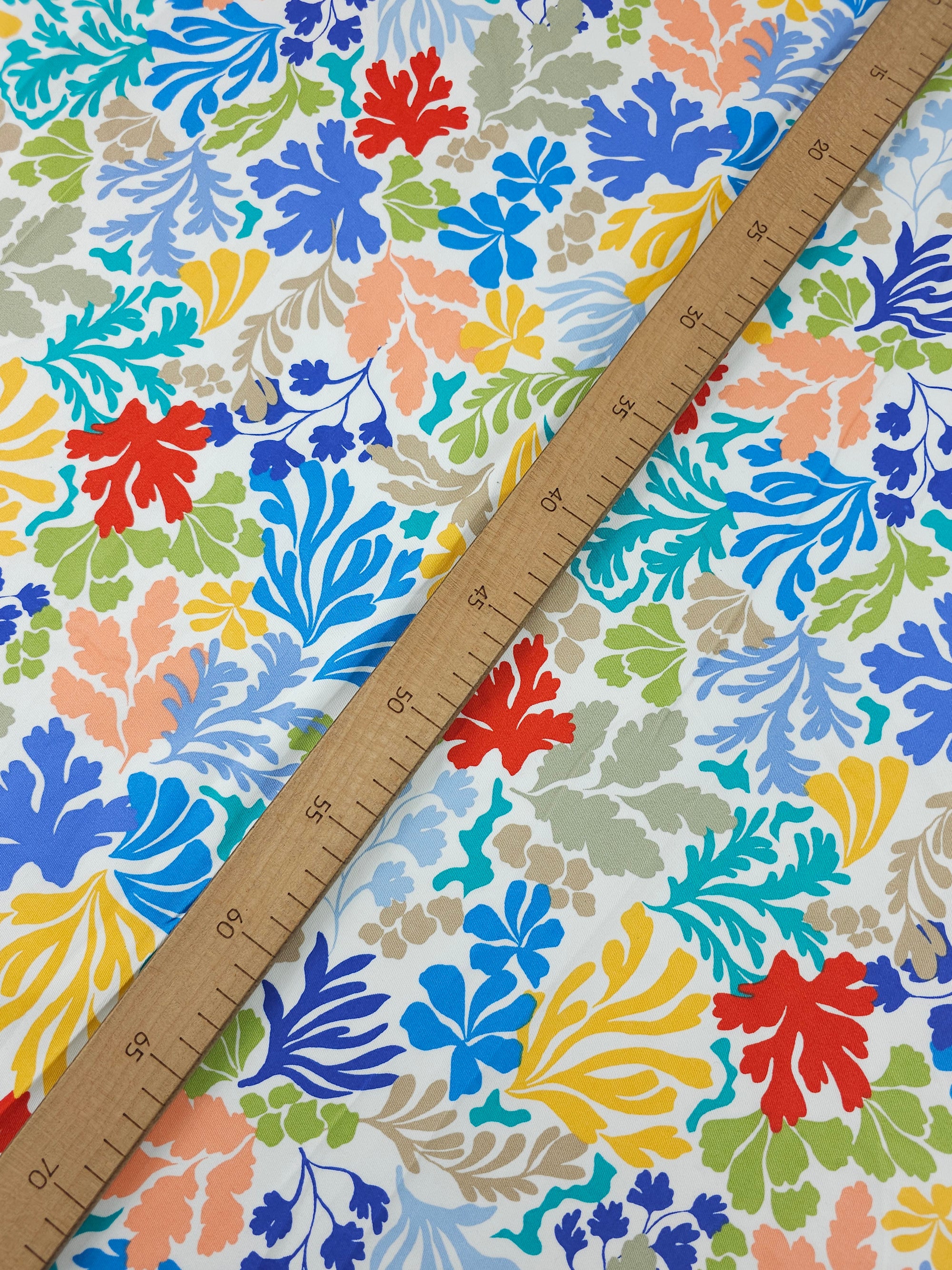 Abstract Seaweed Floral Lightweight Cotton Sateen Twill