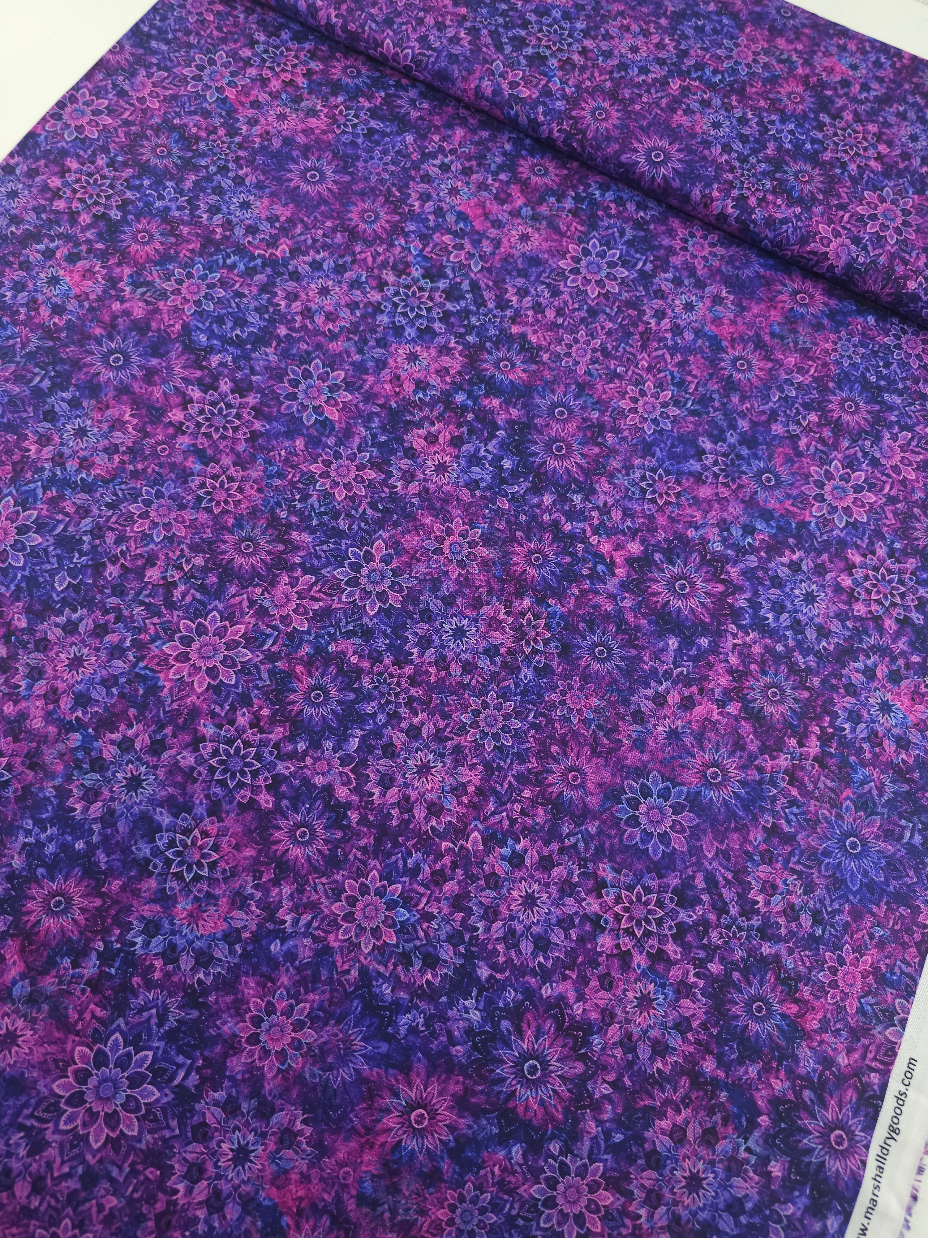 Purple/Pink Dancing Dahlias Kaleidoscope 100% Cotton