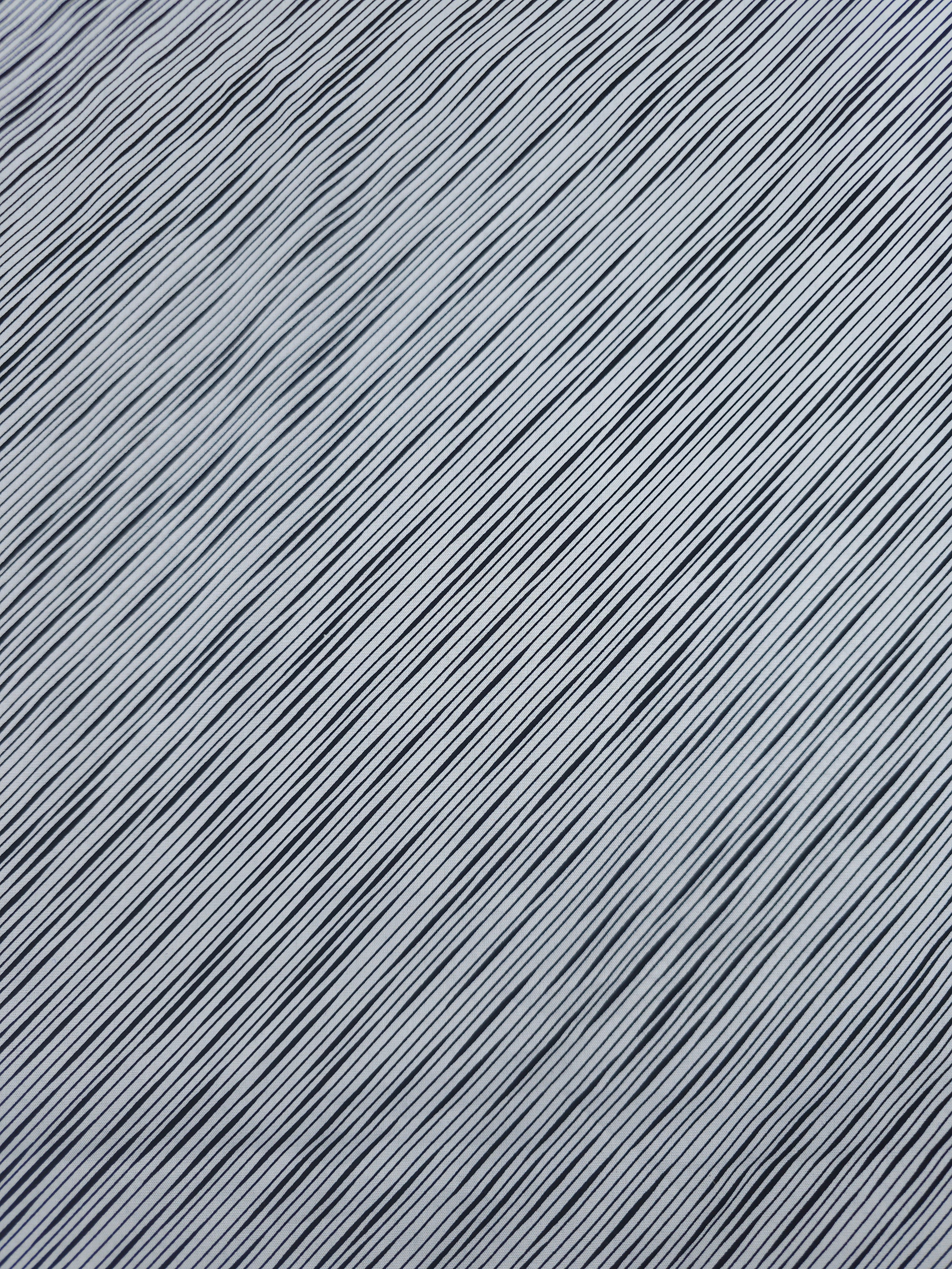 Black/White Diagonal Stripe 100% Cotton 55”