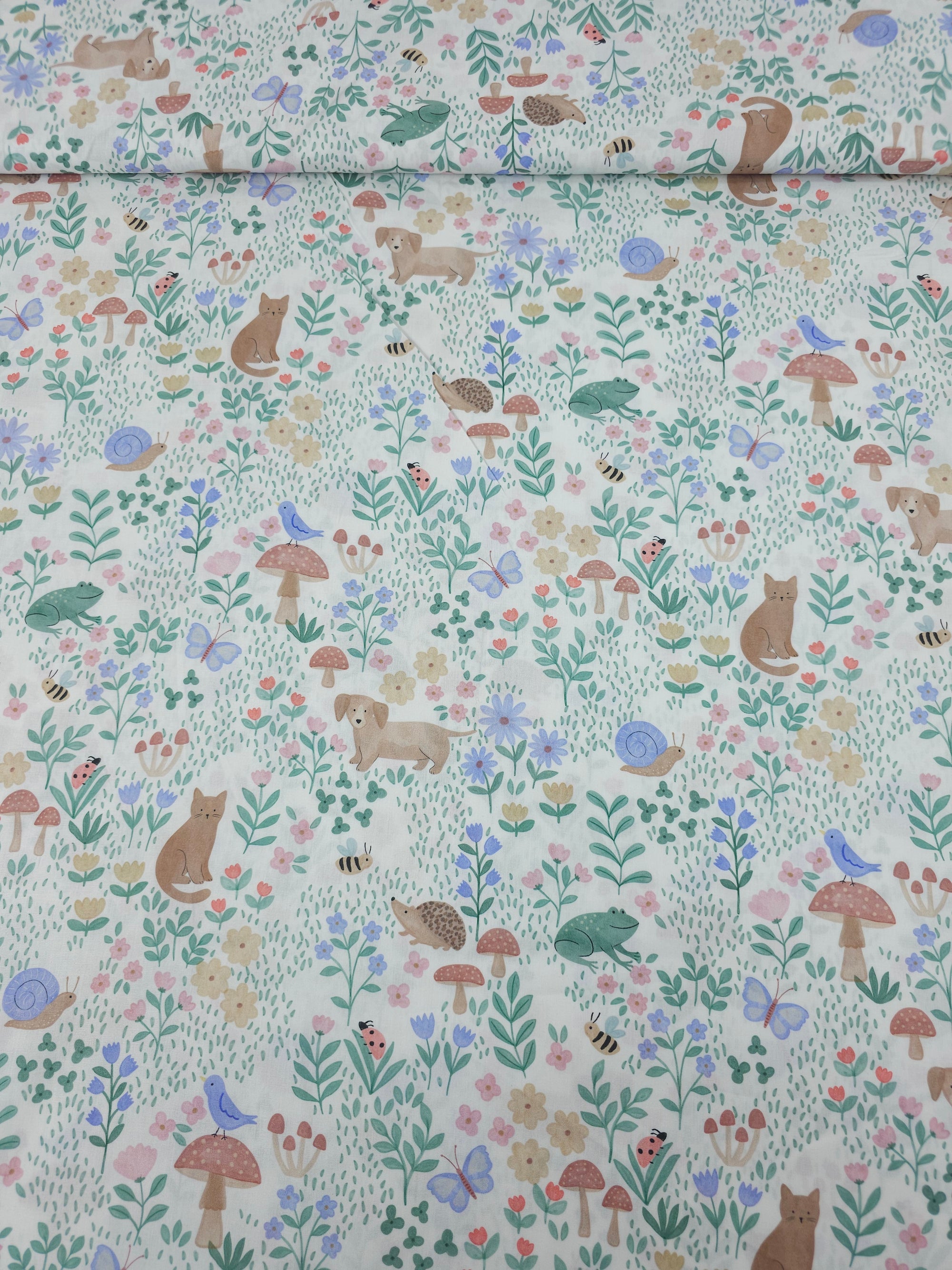 Floral Wildlife Lightweight Cotton 57"