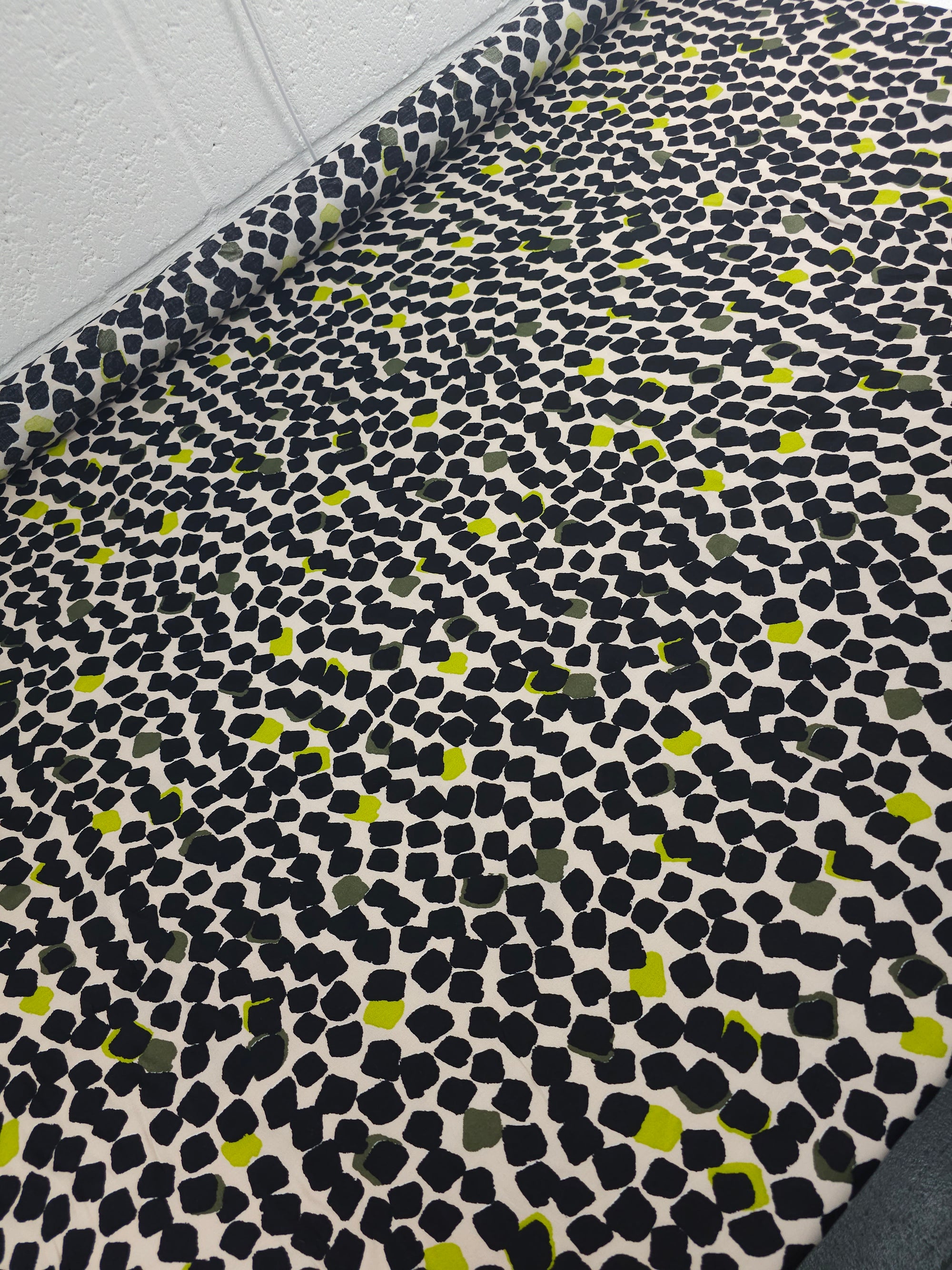 Lime/Black Irregular Square Pebble Matte Viscose Satin