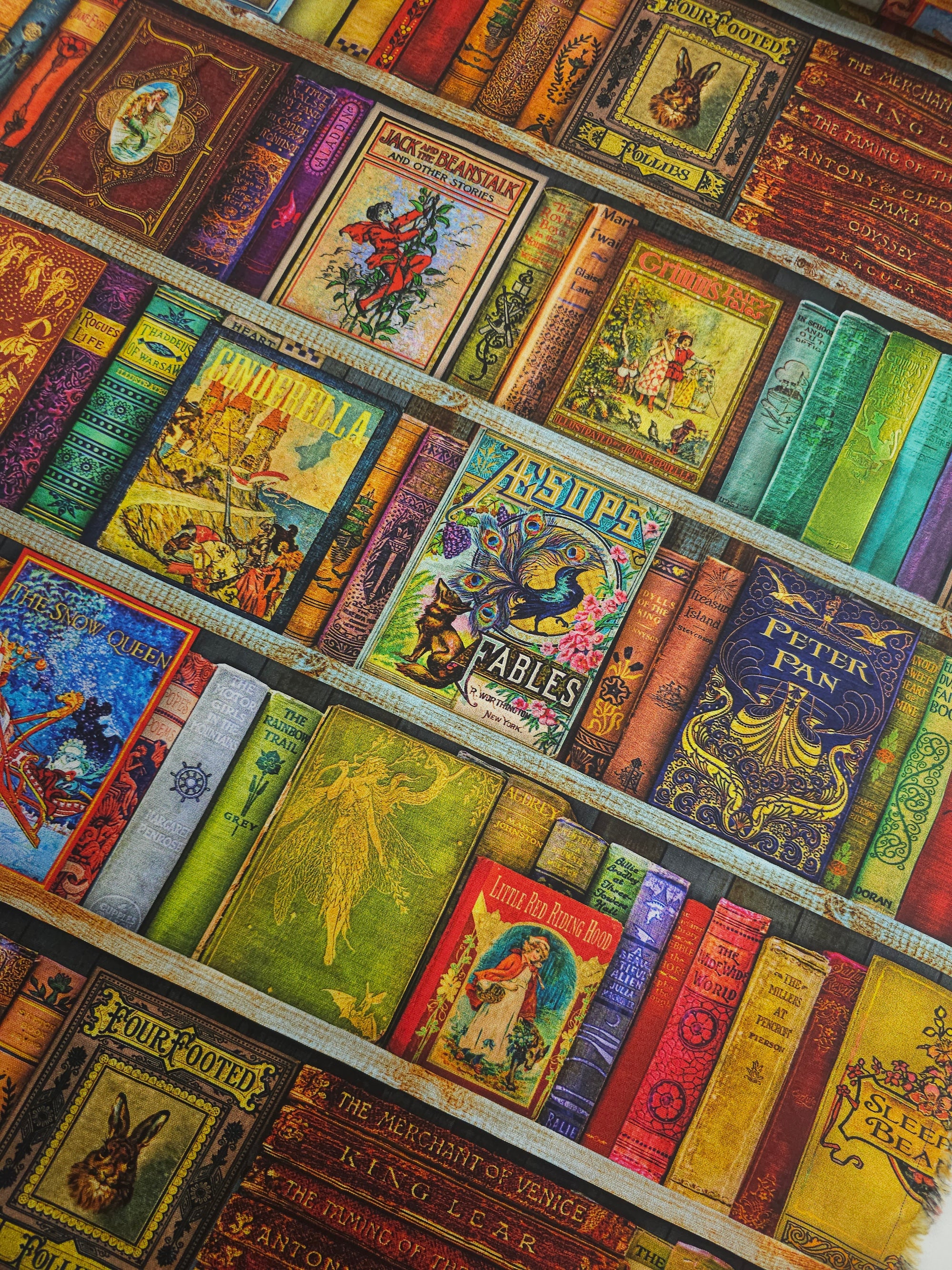 Vintage Library Bookshelf 100% Cotton - Robert Kaufman