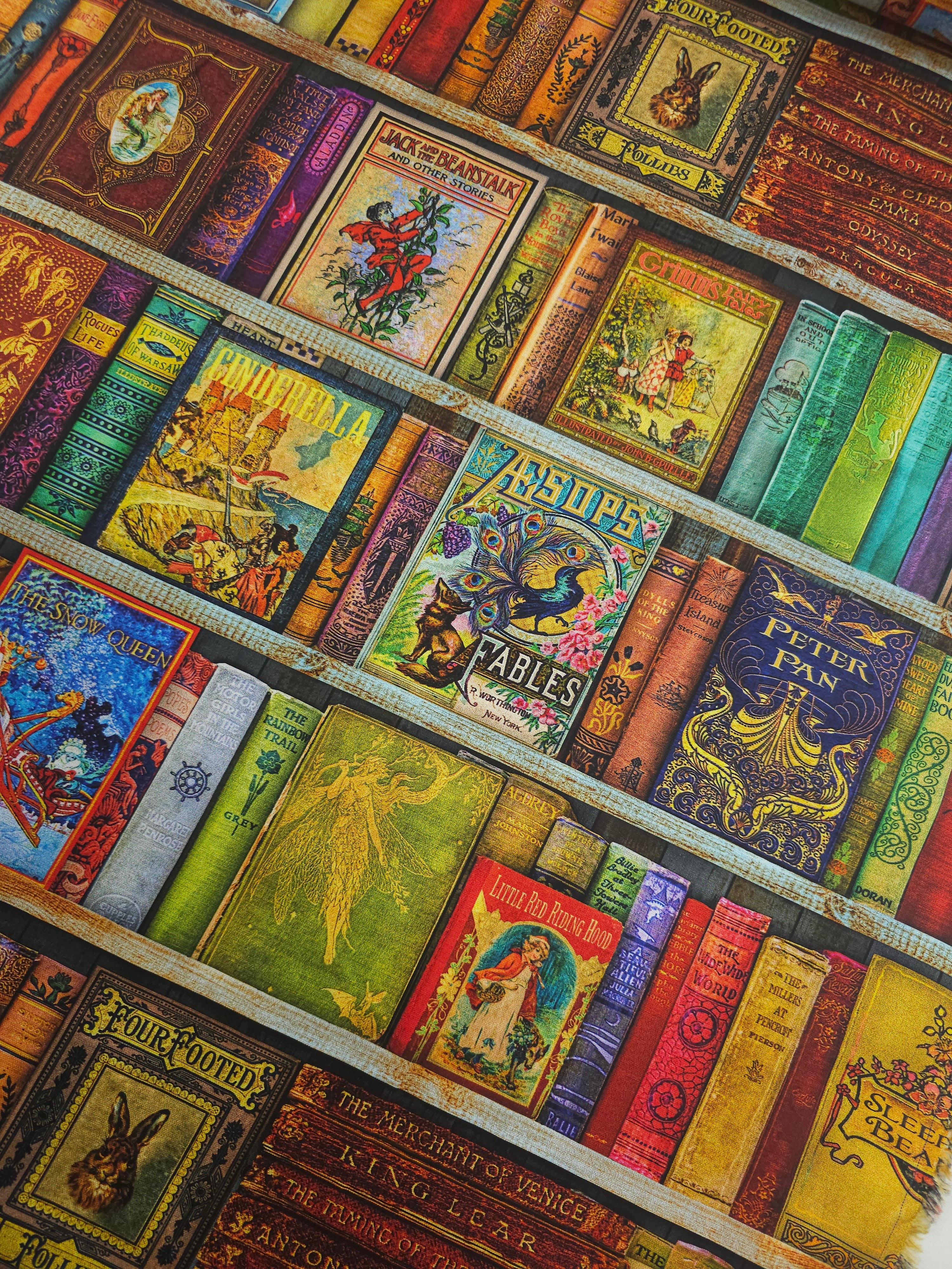 Vintage Library Bookshelf 100% Cotton - Robert Kaufman