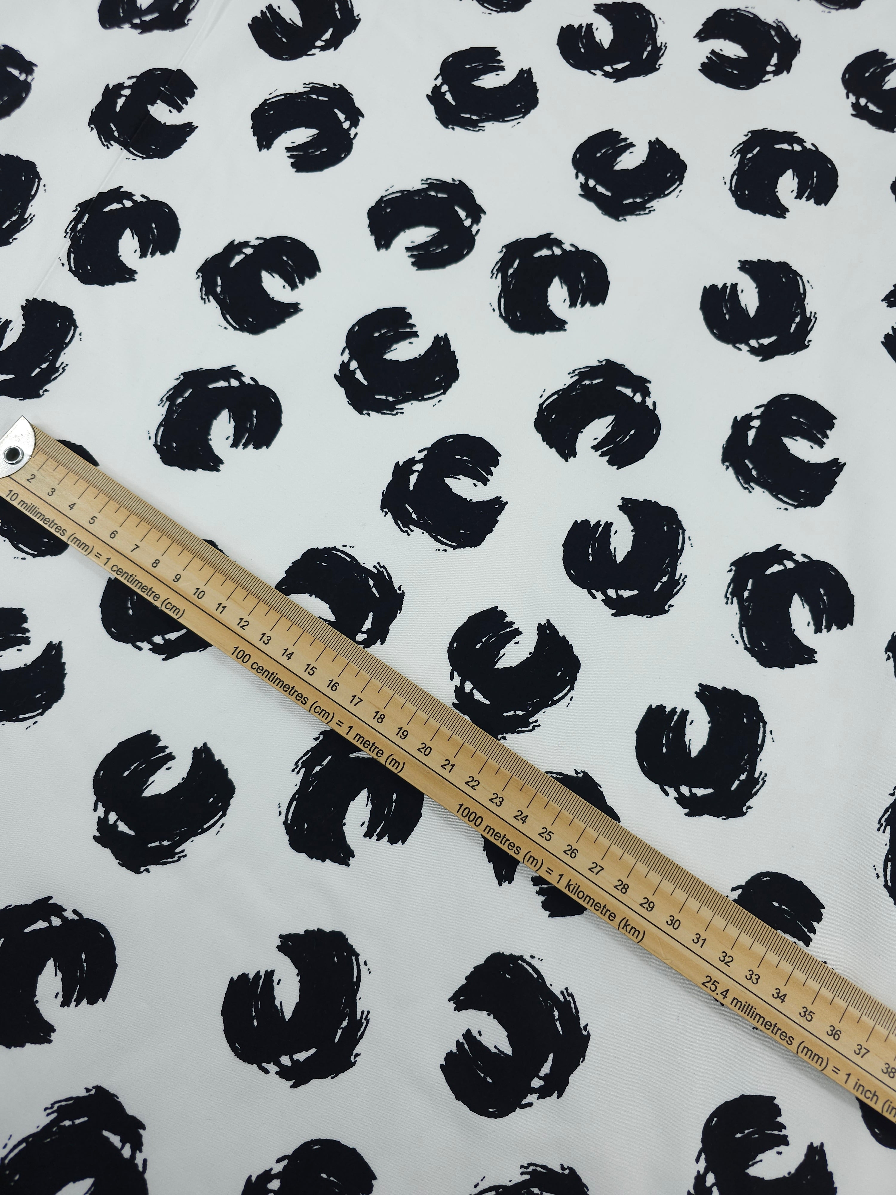 Black/White Abstract Curl Cotton Sateen Stretch