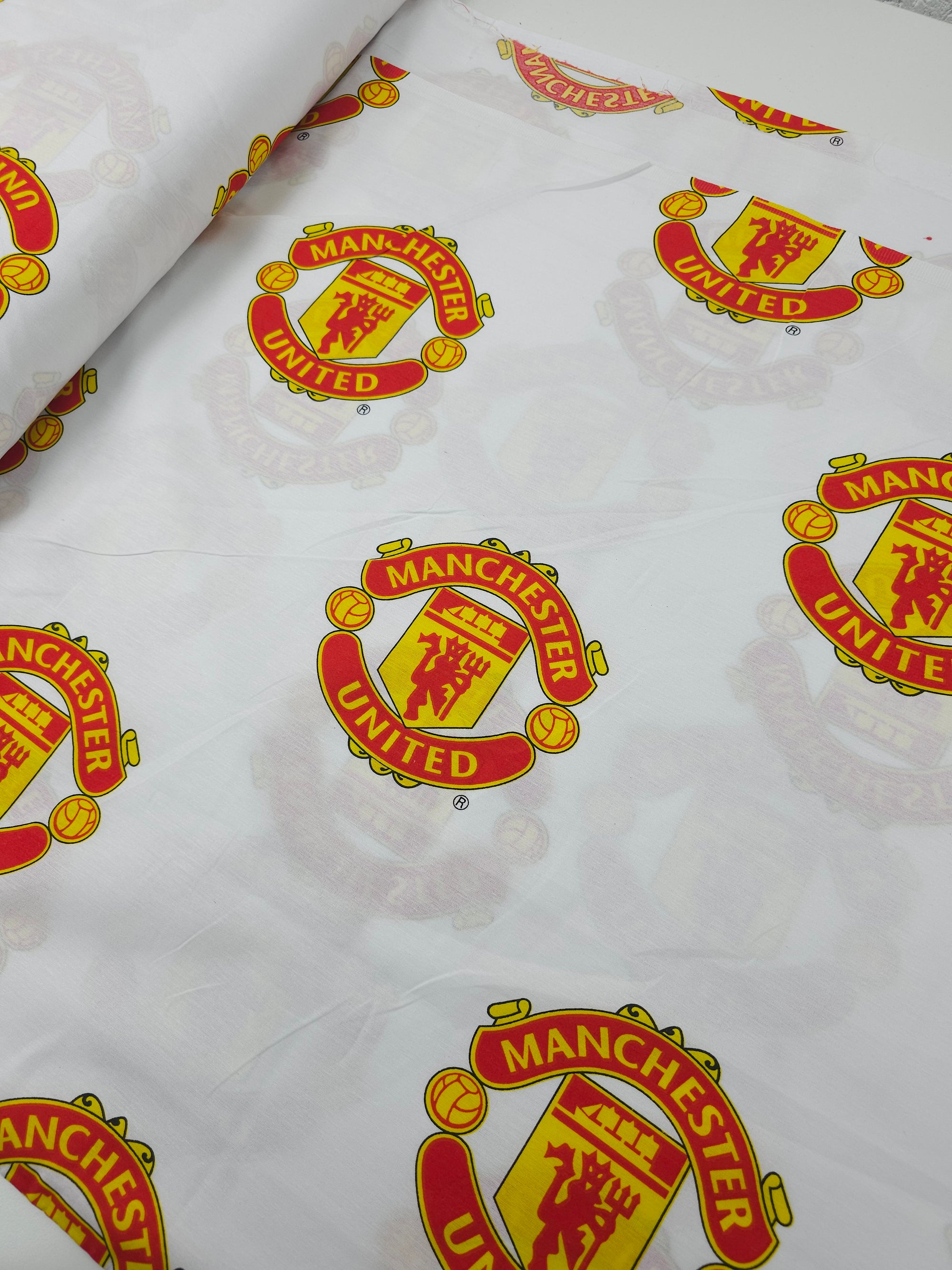 White Manchester United FC Emblem 100% Cotton Football Fabric 94" *EXTRA WIDE*