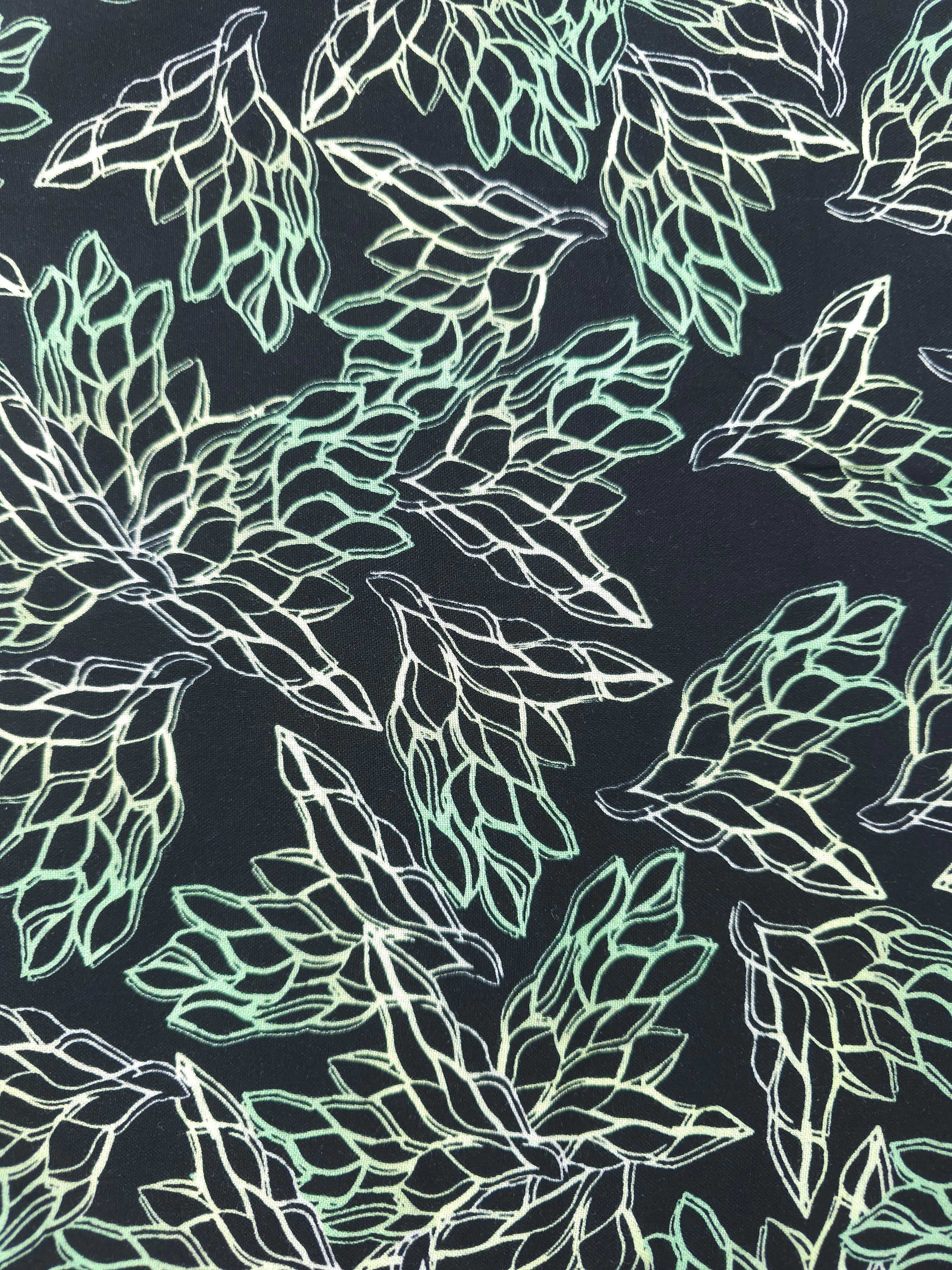 Blended outline leaf Viscose- 1.4m piece