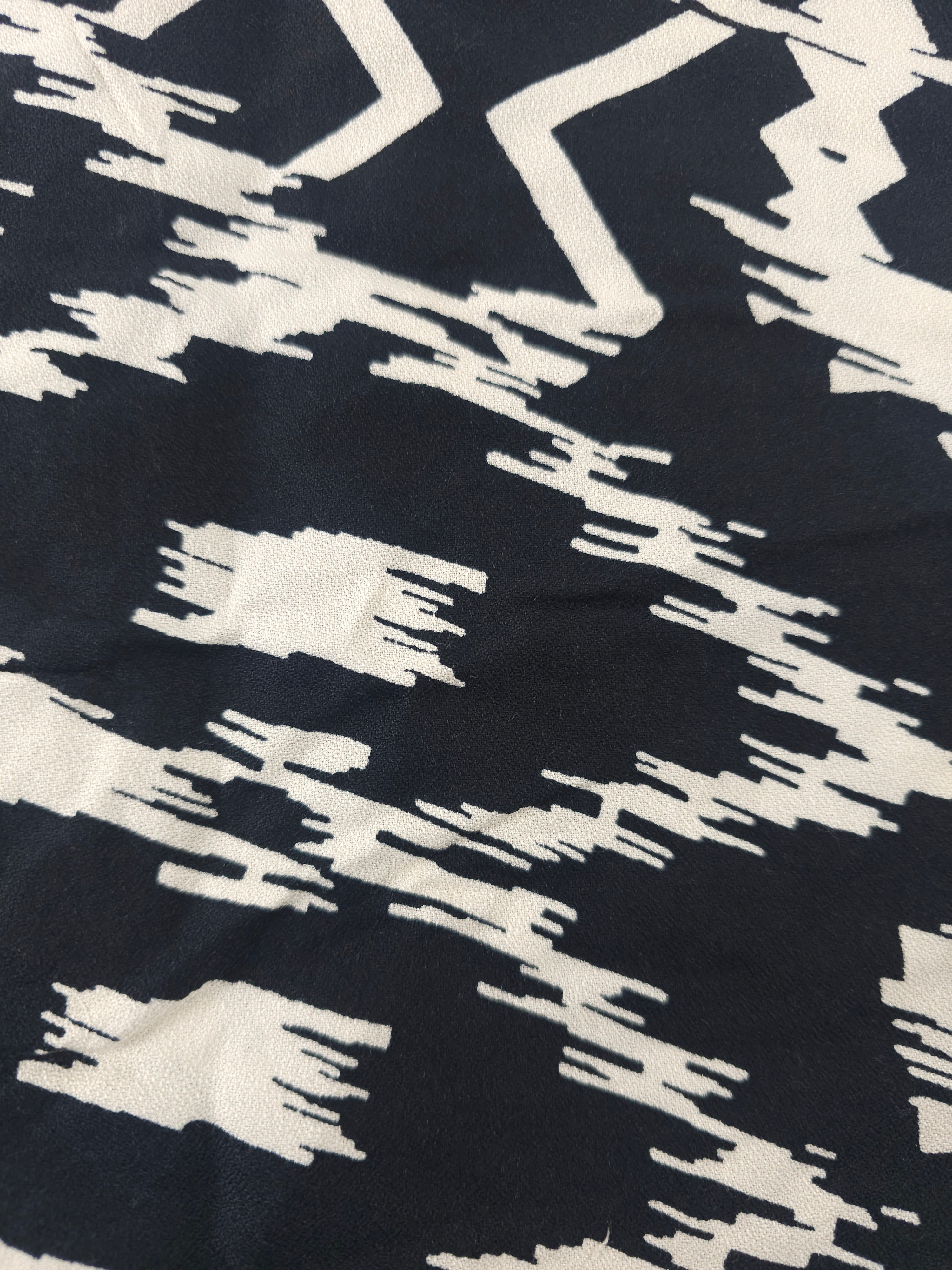 Black 2010s design Viscose- 1.4m piece