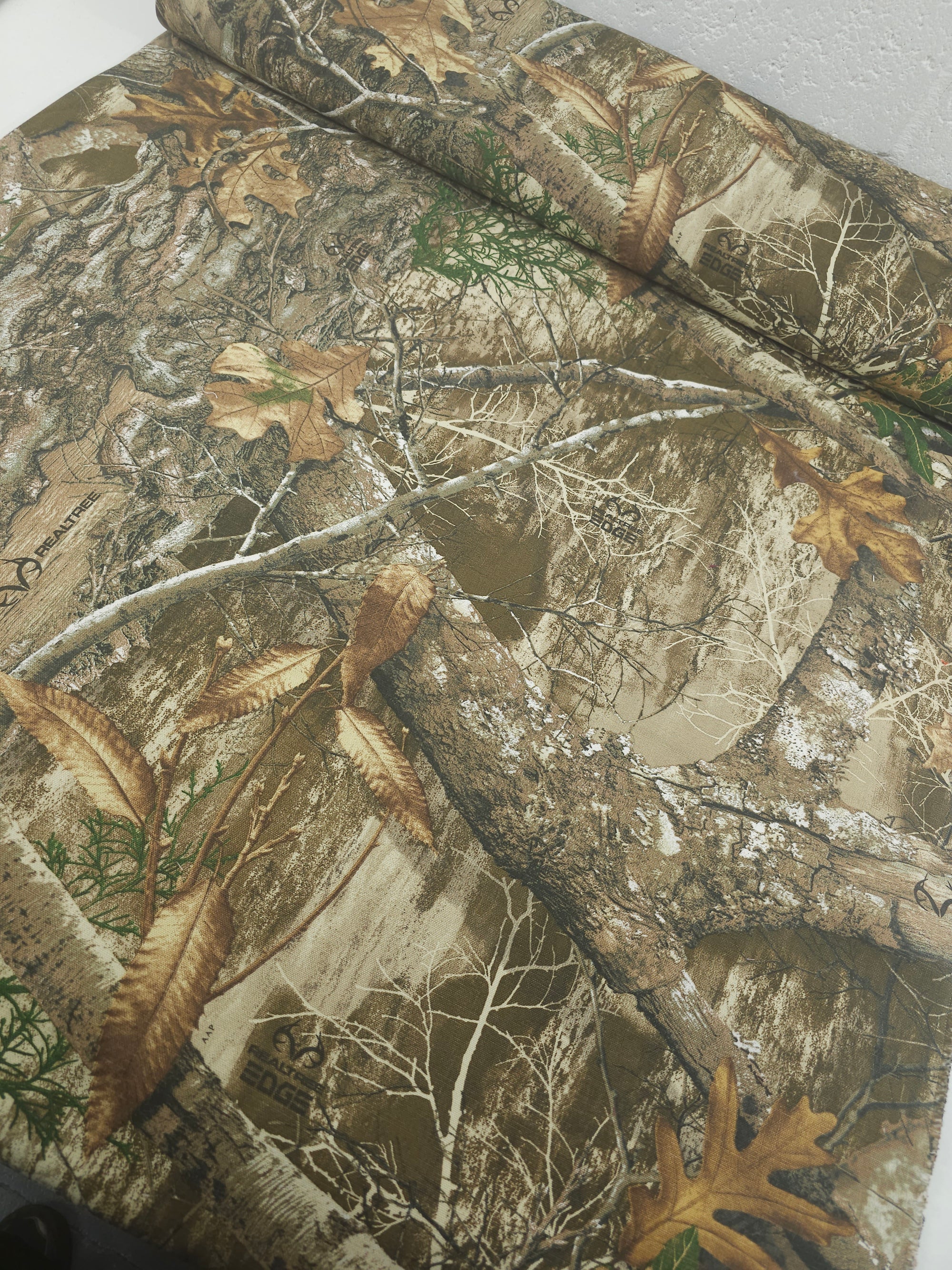 Realtree Leaf Branch Canvas Cotton