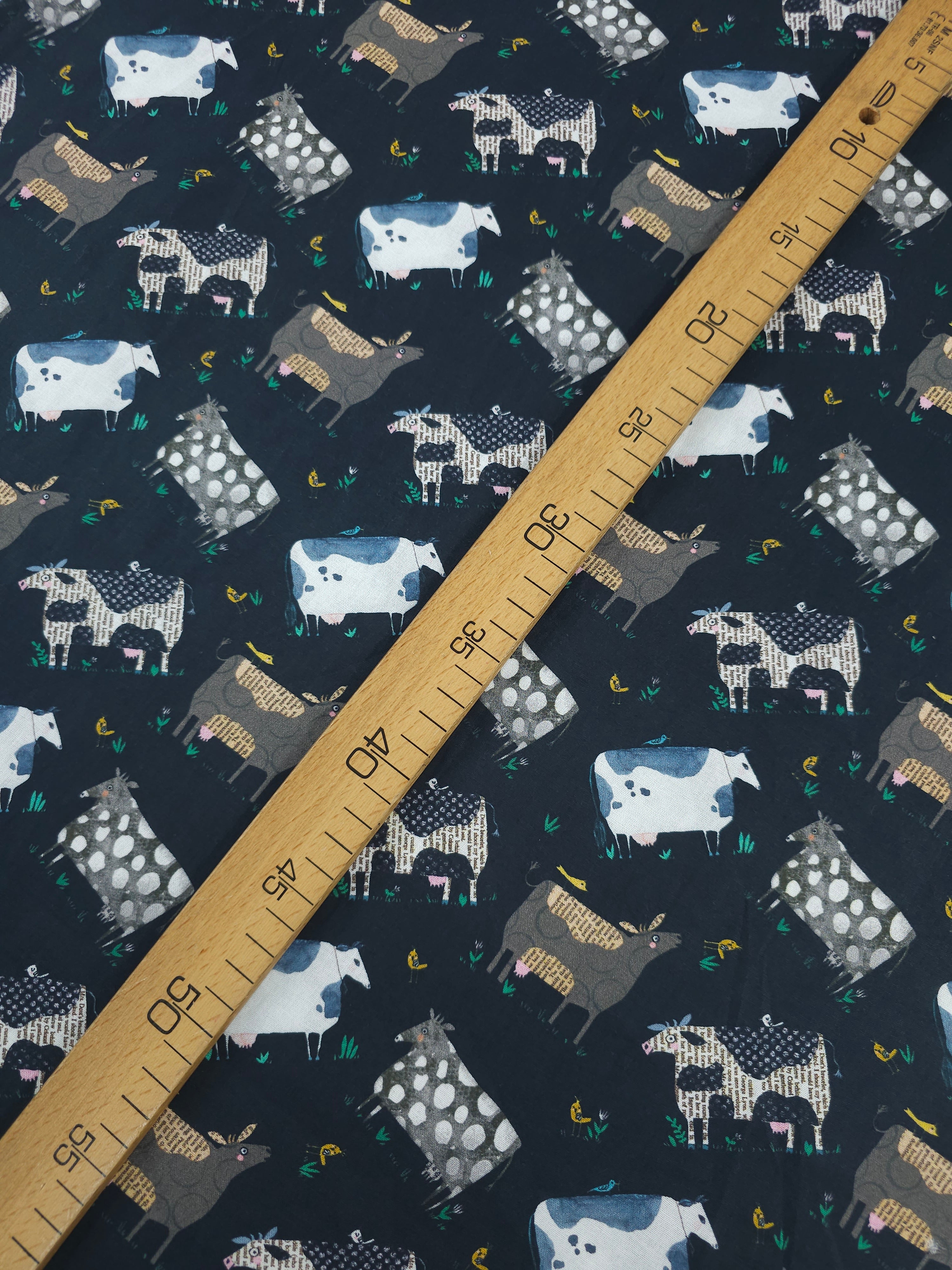 Cows On The Farm 100% Cotton - Benartex