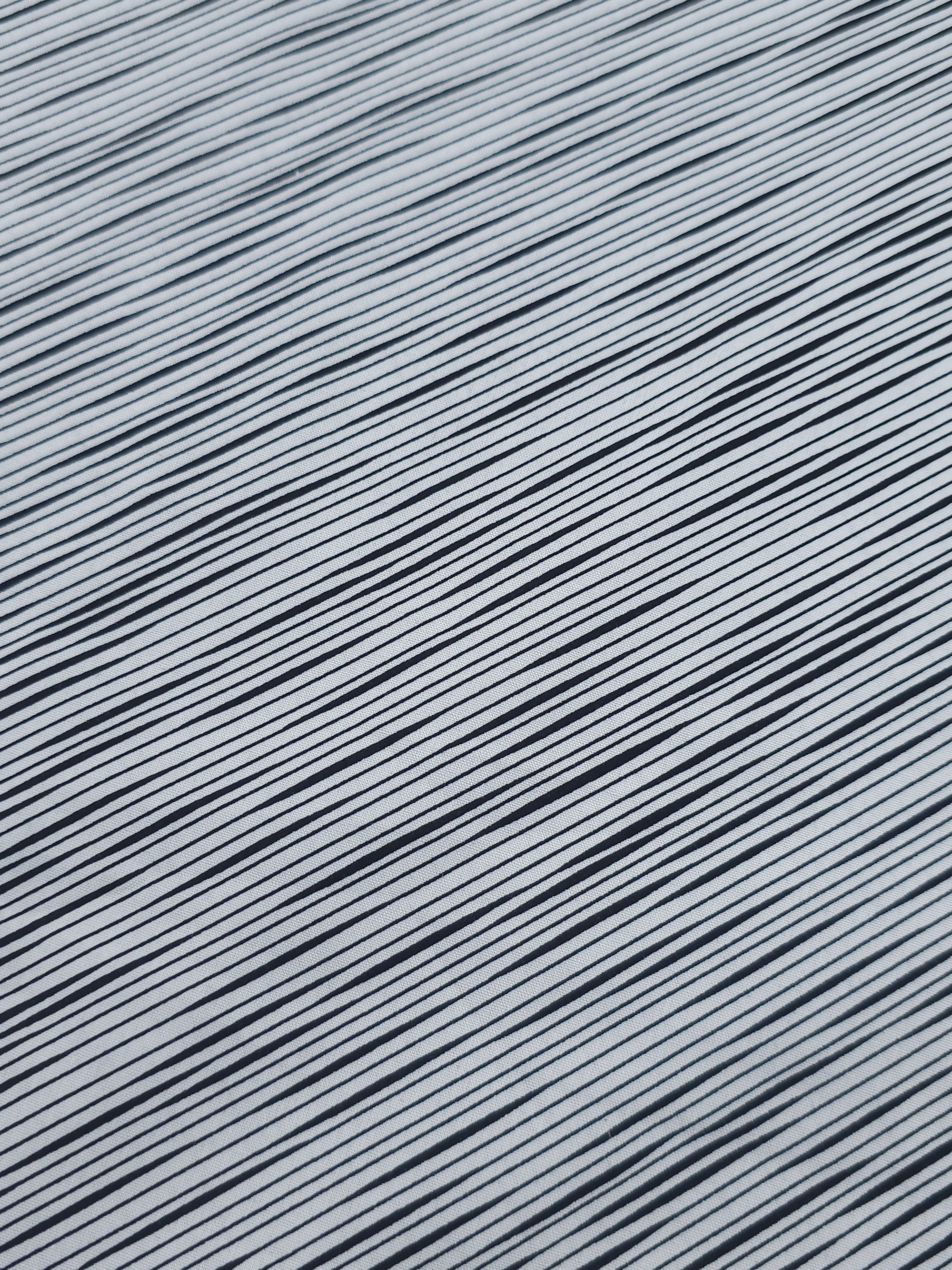 Black/White Diagonal Stripe 100% Cotton 55”