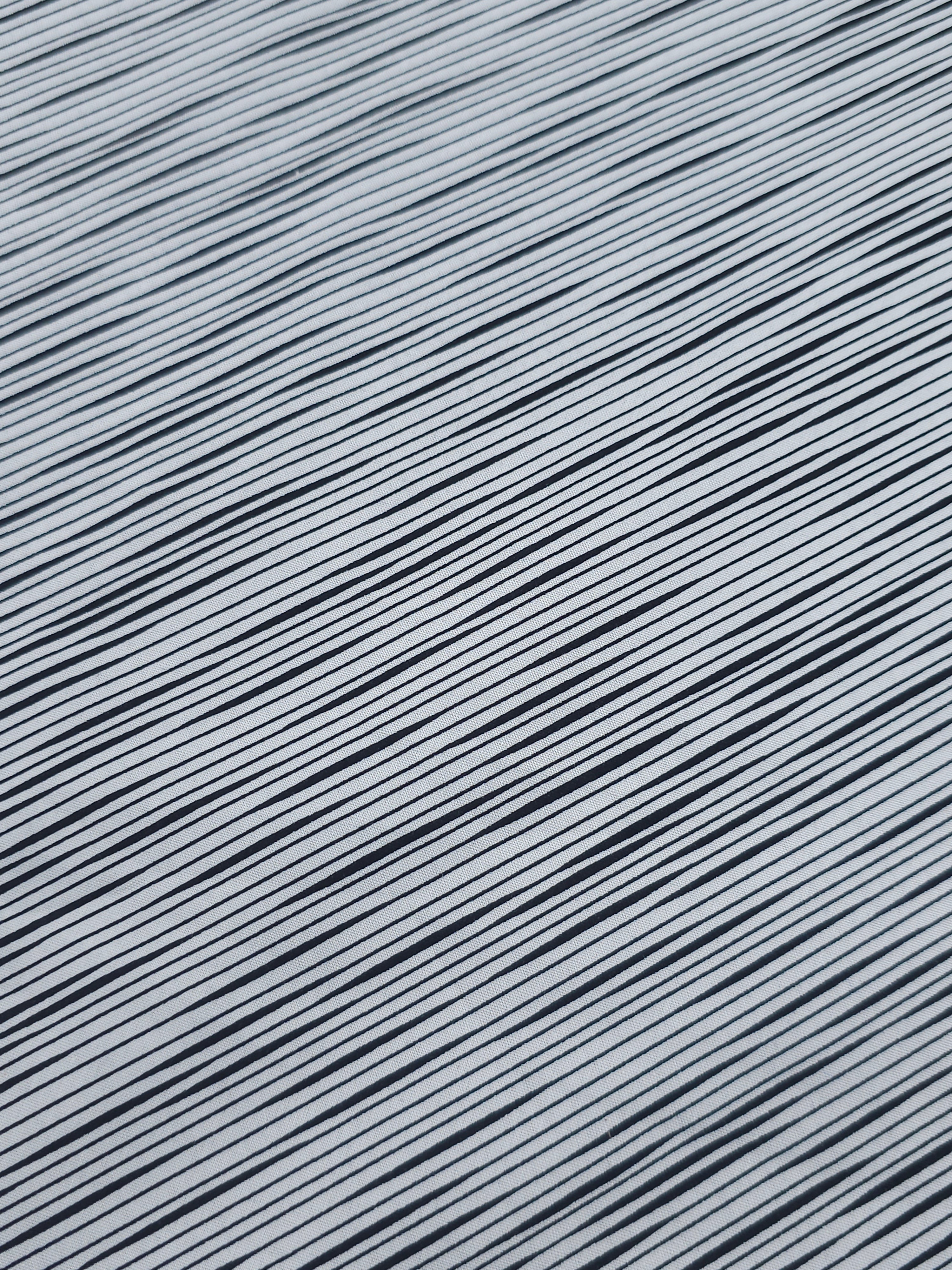 Black/White Diagonal Stripe 100% Cotton 55”